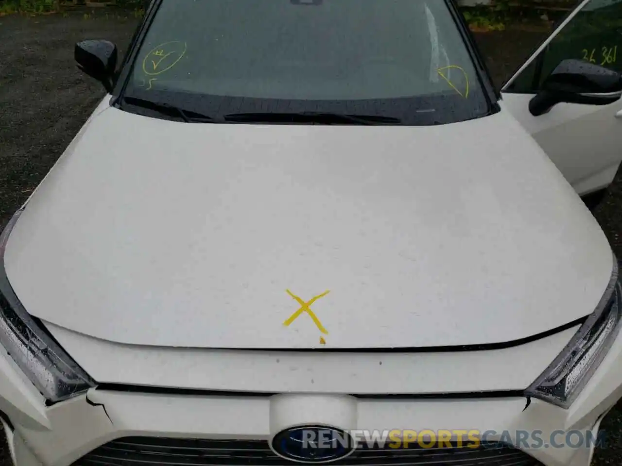 7 Photograph of a damaged car 2T3RWRFV9KW007315 TOYOTA RAV4 2019