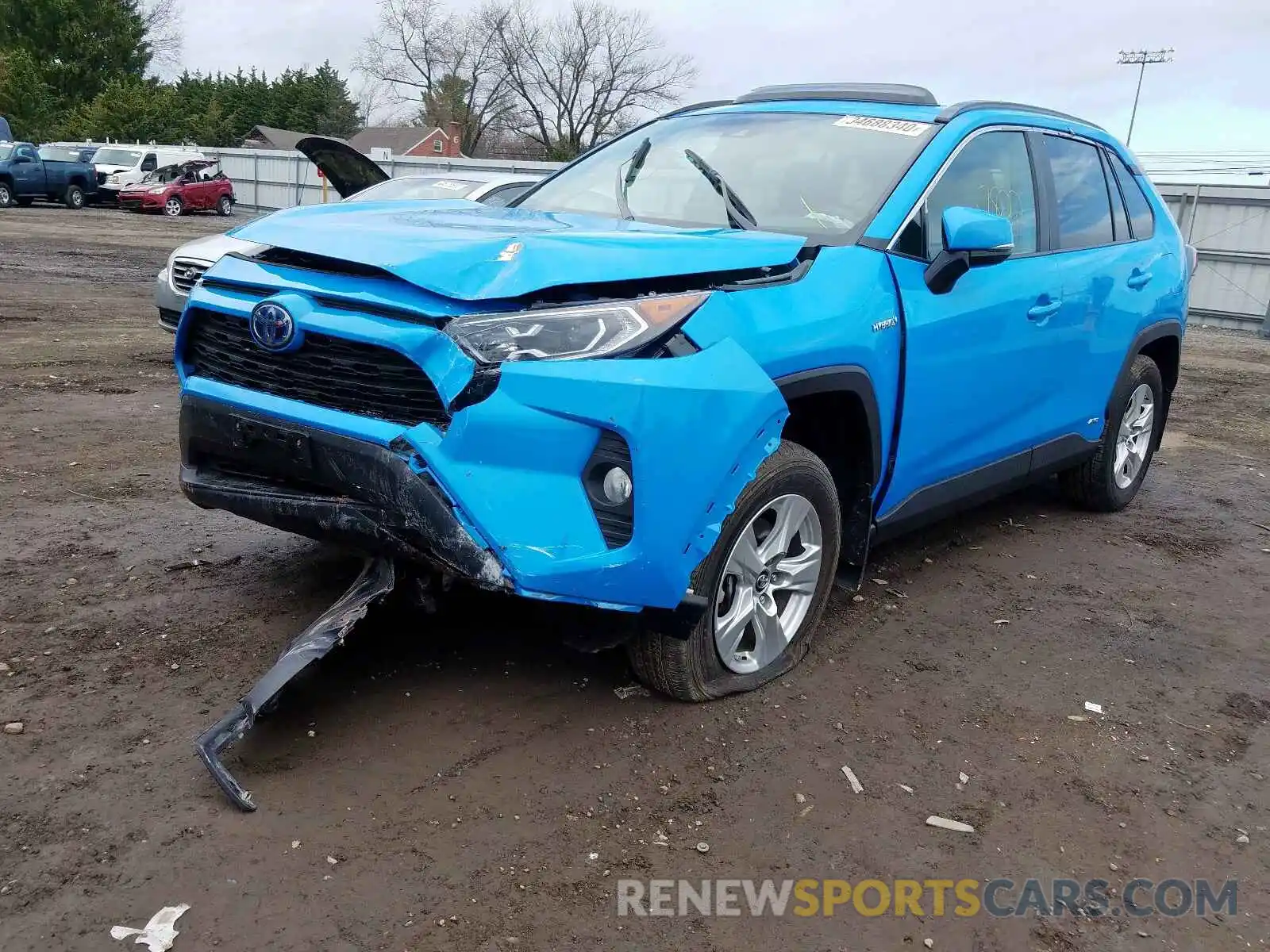 2 Photograph of a damaged car 2T3RWRFV9KW007654 TOYOTA RAV4 2019