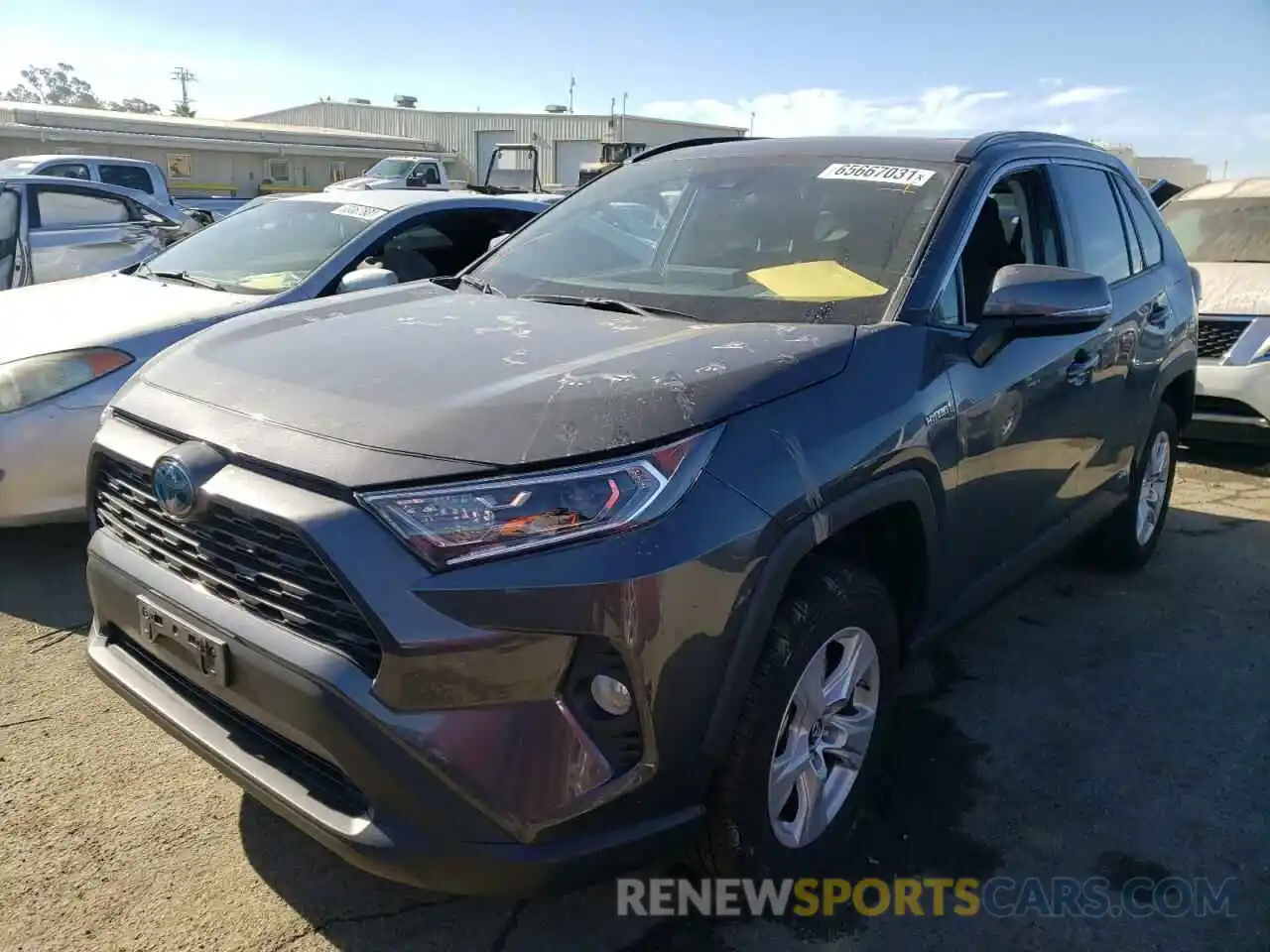 2 Photograph of a damaged car 2T3RWRFV9KW018329 TOYOTA RAV4 2019