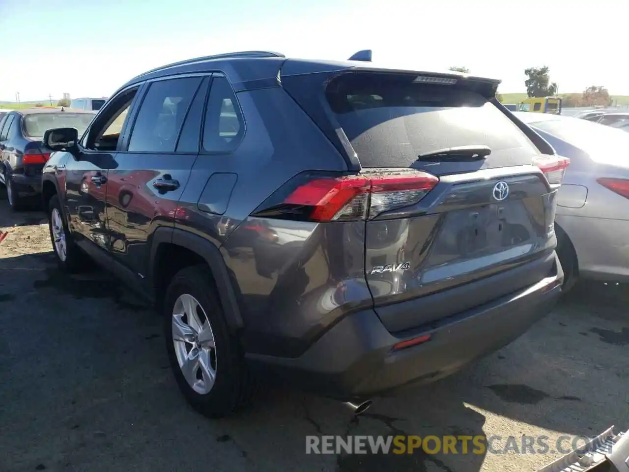 3 Photograph of a damaged car 2T3RWRFV9KW018329 TOYOTA RAV4 2019