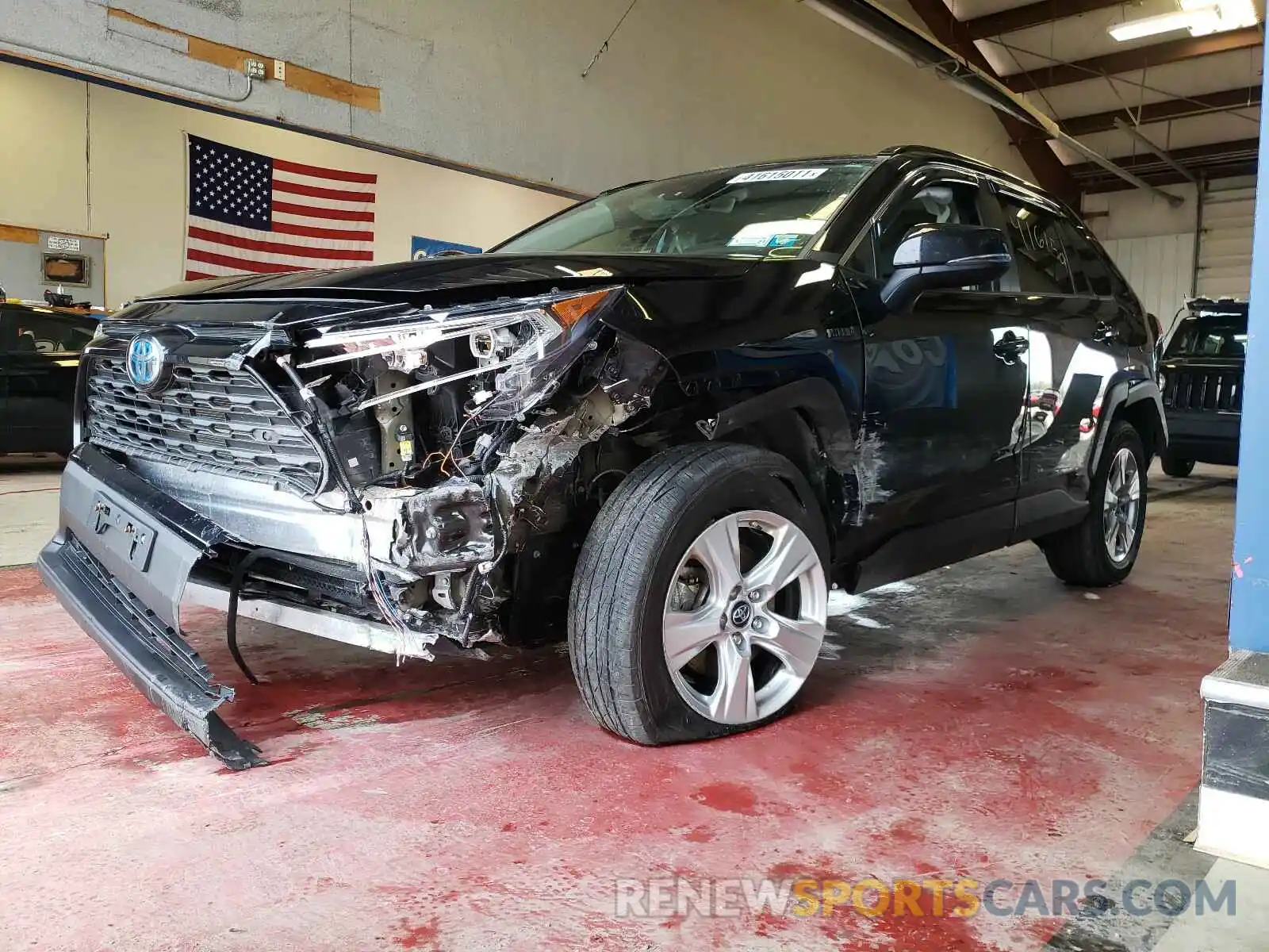 2 Photograph of a damaged car 2T3RWRFV9KW042789 TOYOTA RAV4 2019