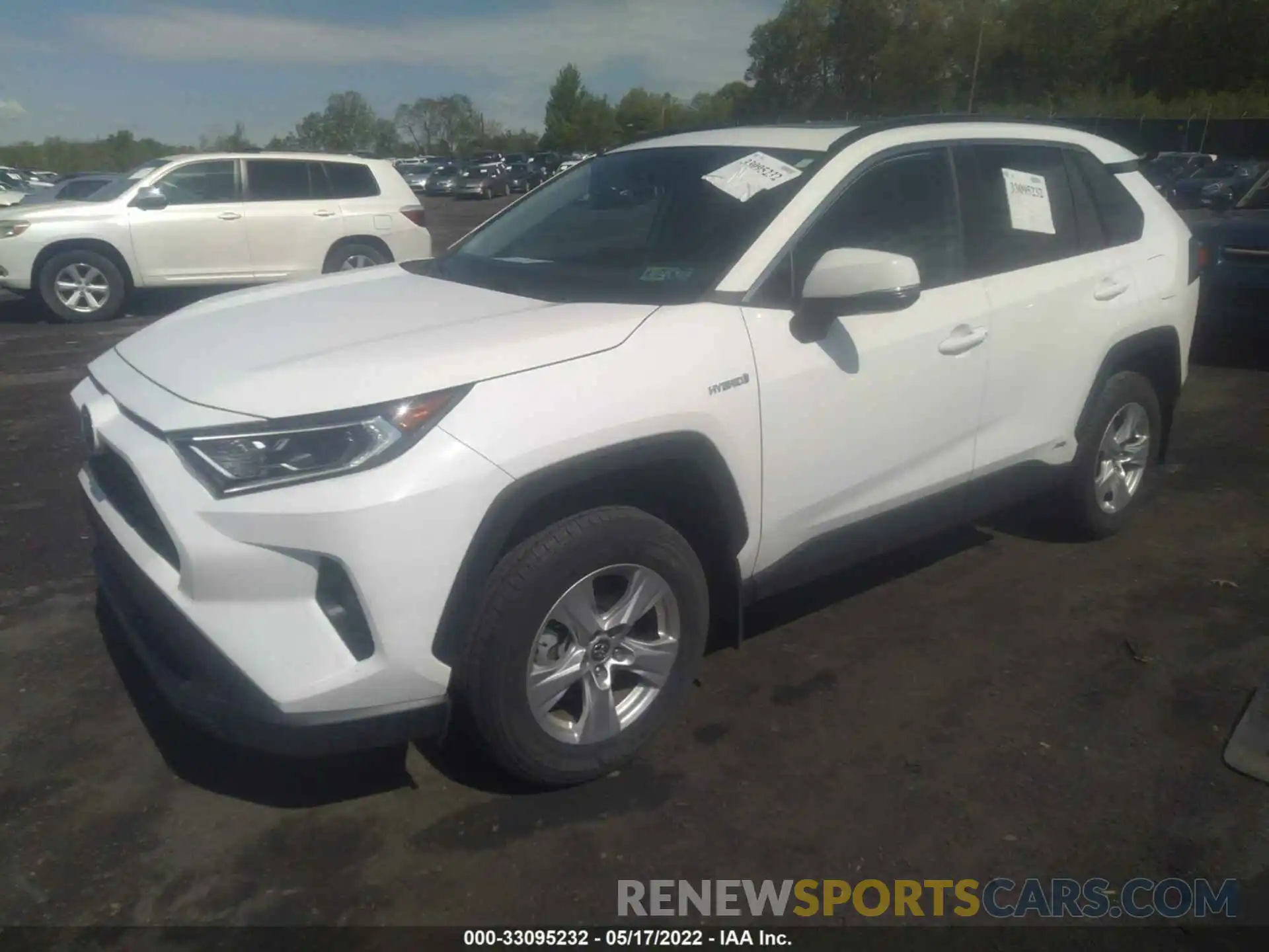 2 Photograph of a damaged car 2T3RWRFV9KW043084 TOYOTA RAV4 2019