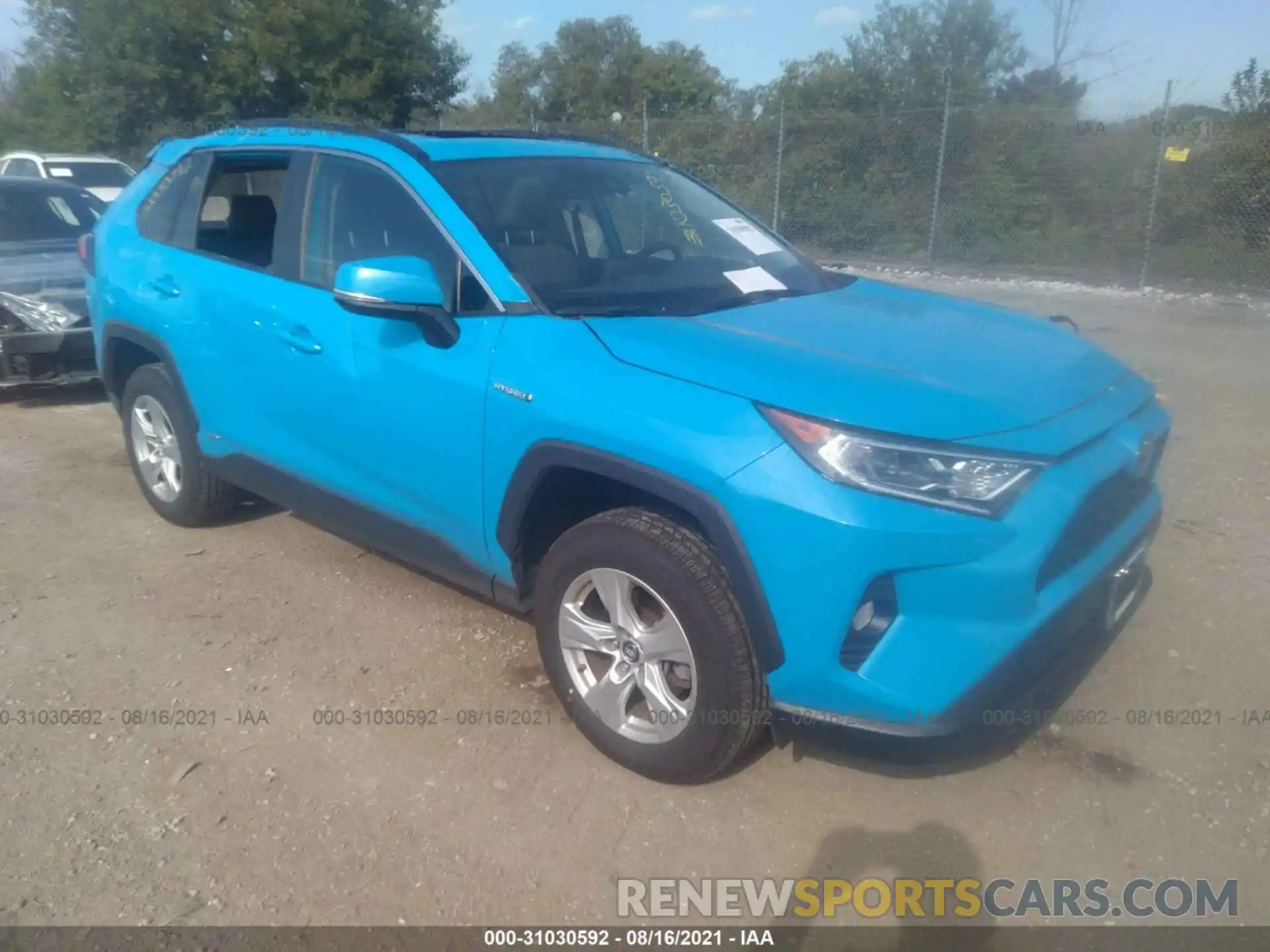 1 Photograph of a damaged car 2T3RWRFVXKW003824 TOYOTA RAV4 2019