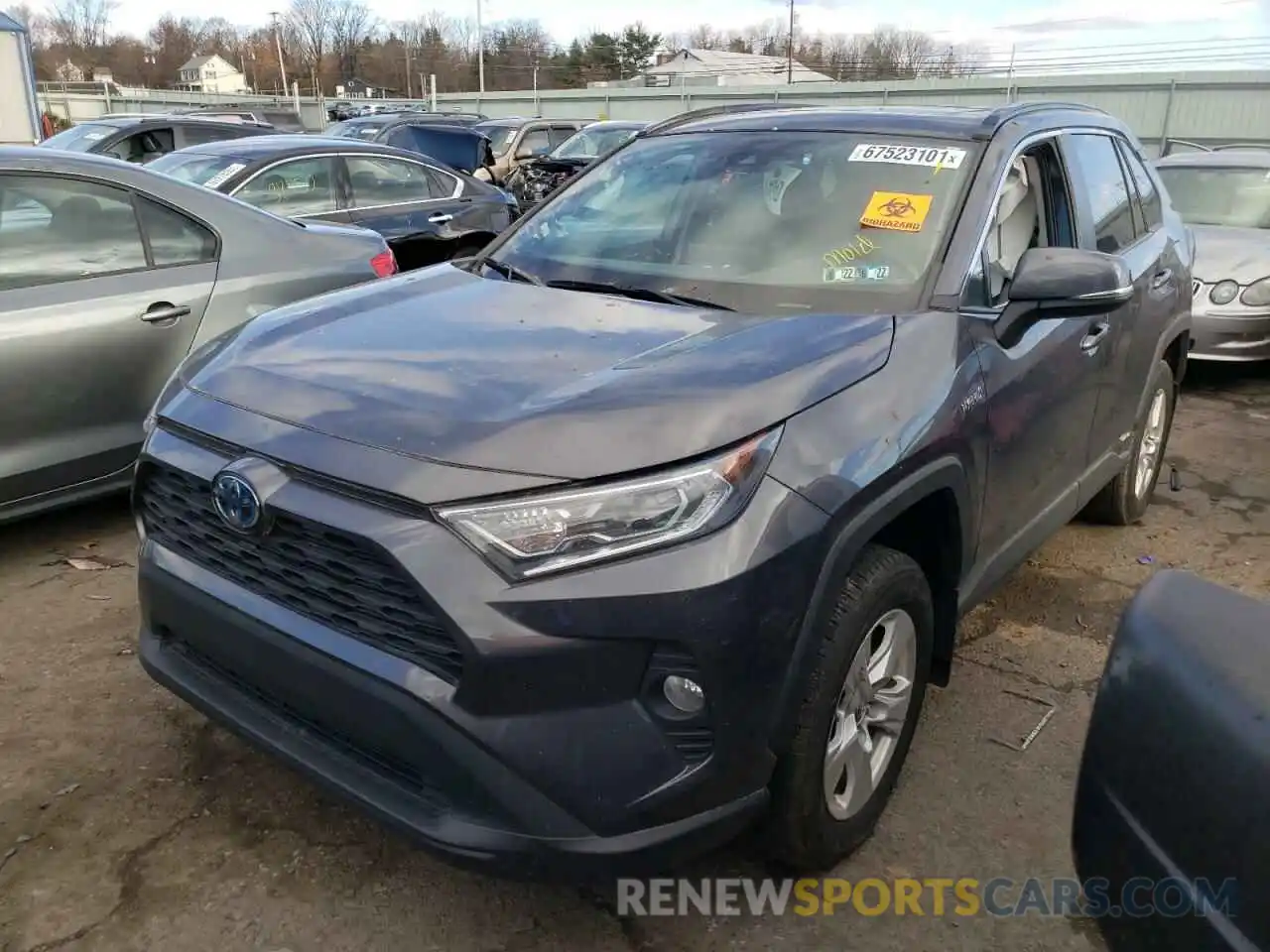 2 Photograph of a damaged car 2T3RWRFVXKW005816 TOYOTA RAV4 2019