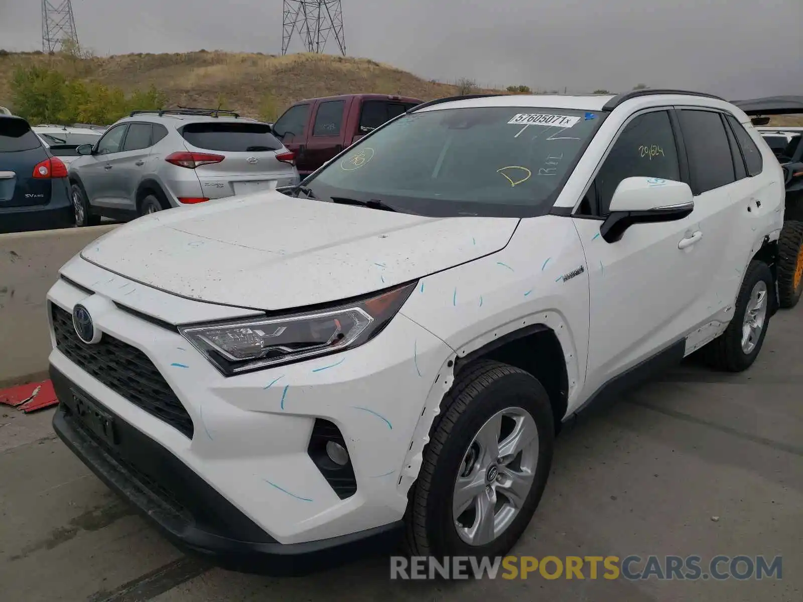 2 Фотография поврежденного автомобиля 2T3RWRFVXKW012894 TOYOTA RAV4 2019