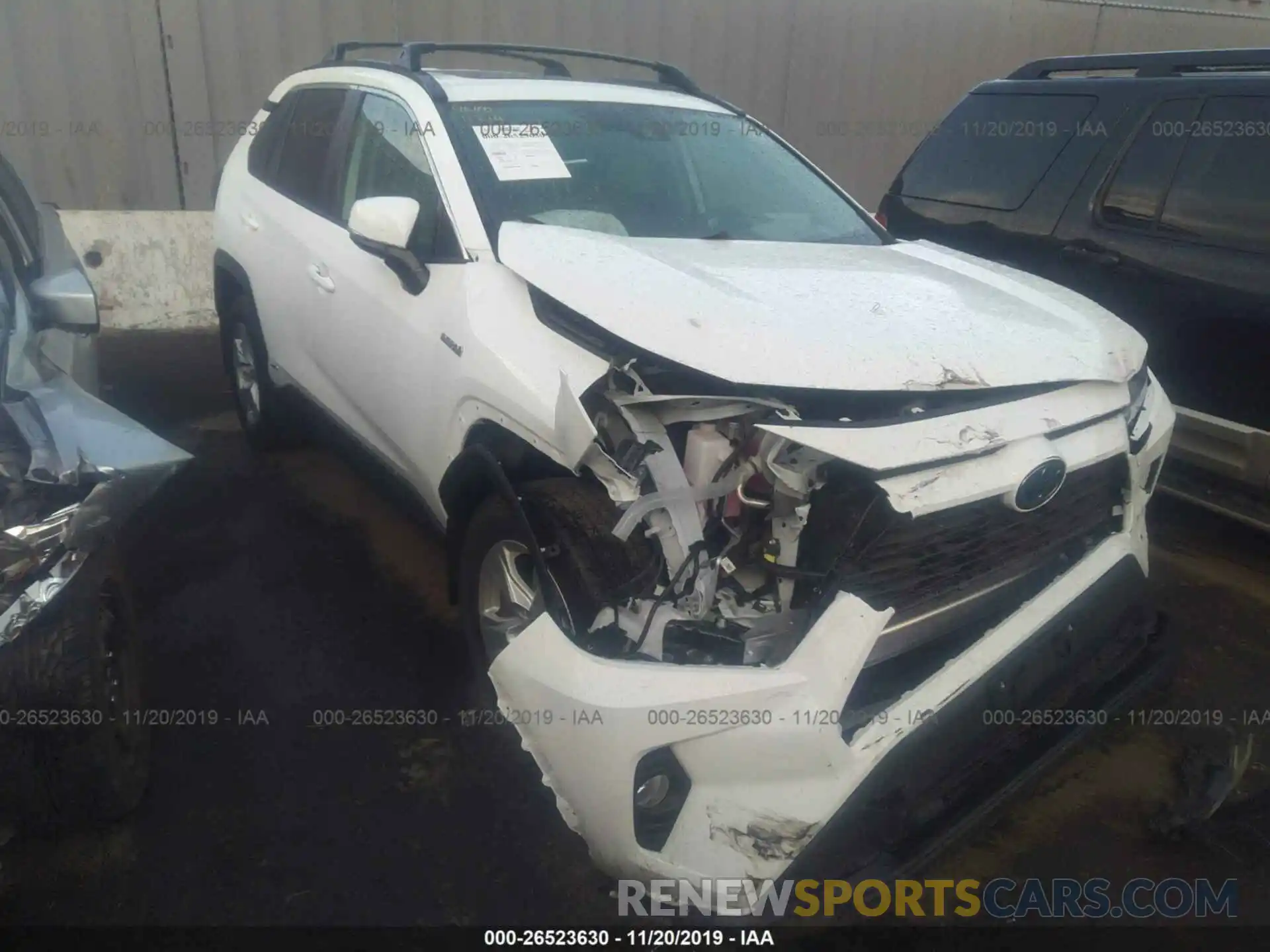 1 Photograph of a damaged car 2T3RWRFVXKW020848 TOYOTA RAV4 2019