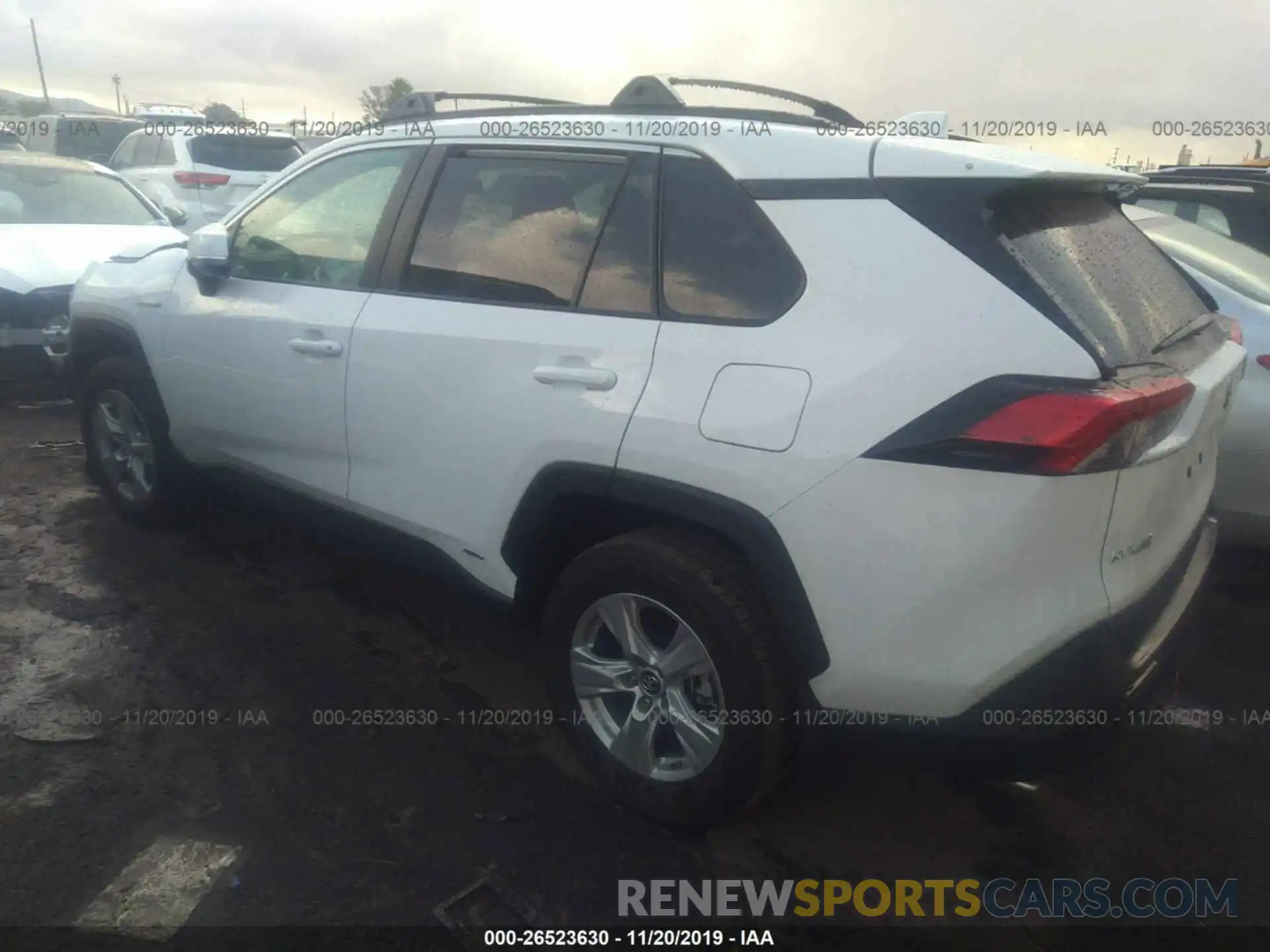 3 Photograph of a damaged car 2T3RWRFVXKW020848 TOYOTA RAV4 2019