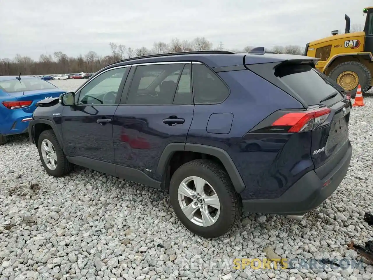 2 Photograph of a damaged car 2T3RWRFVXKW027556 TOYOTA RAV4 2019