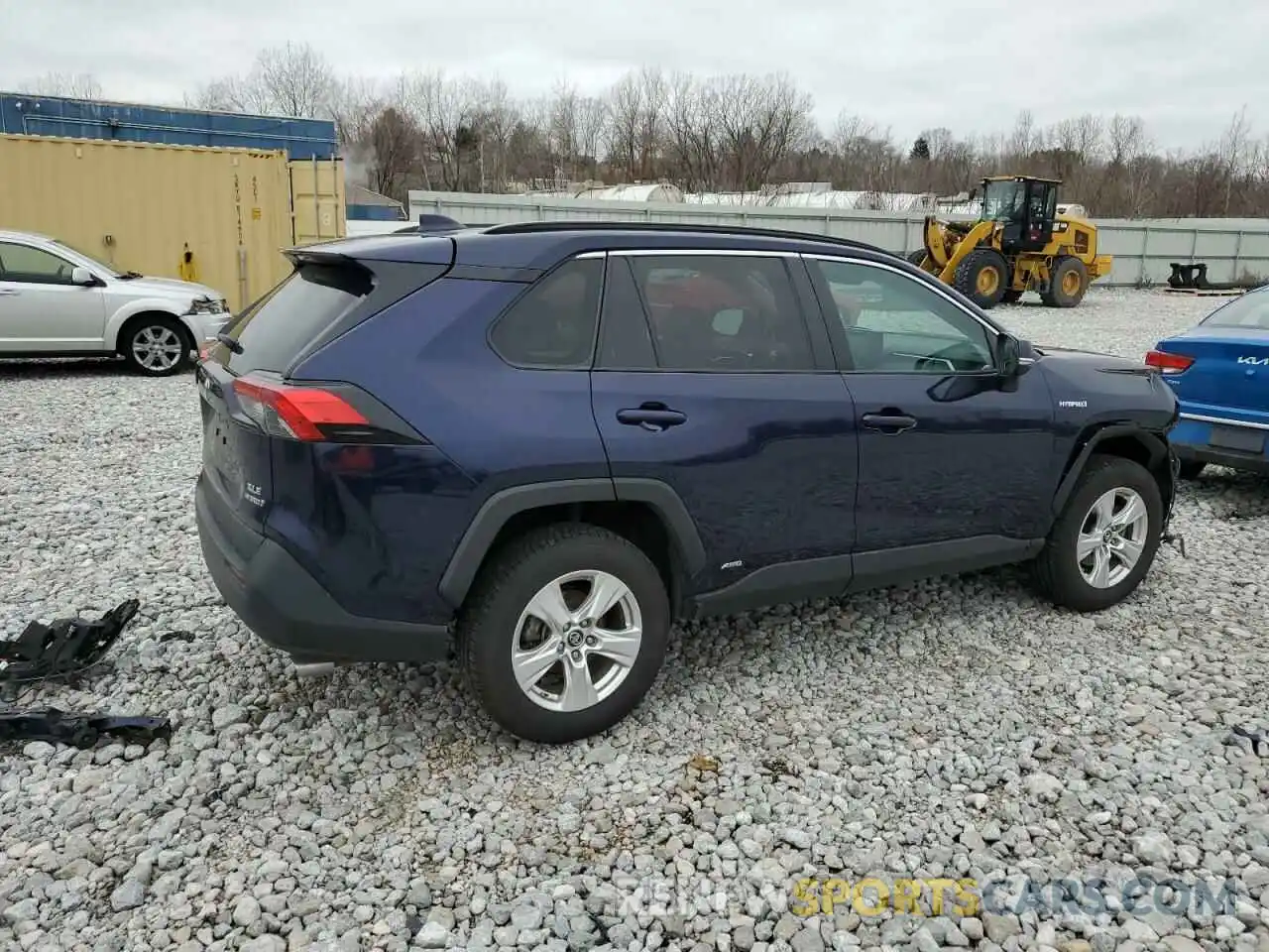 3 Photograph of a damaged car 2T3RWRFVXKW027556 TOYOTA RAV4 2019