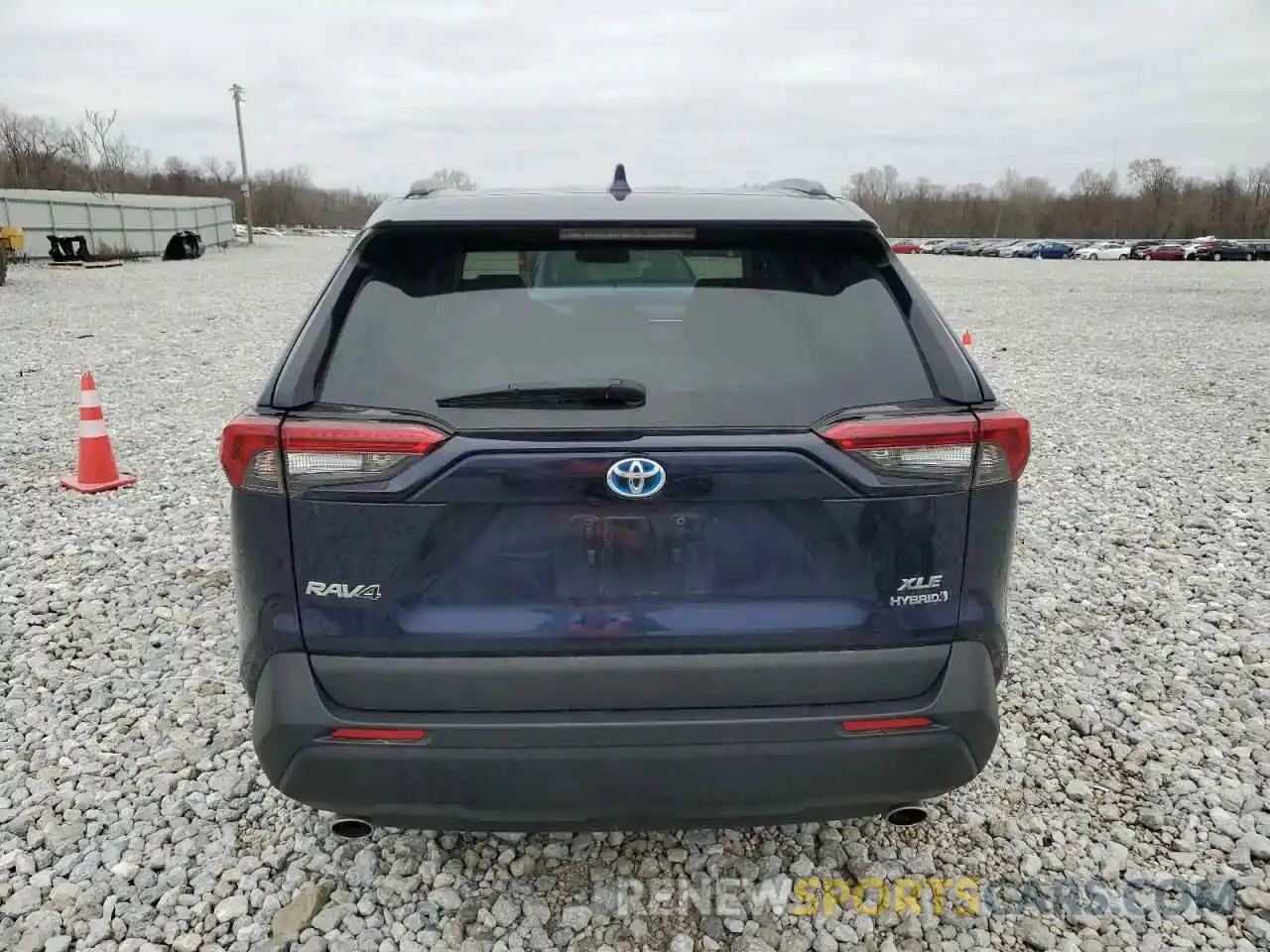 6 Photograph of a damaged car 2T3RWRFVXKW027556 TOYOTA RAV4 2019