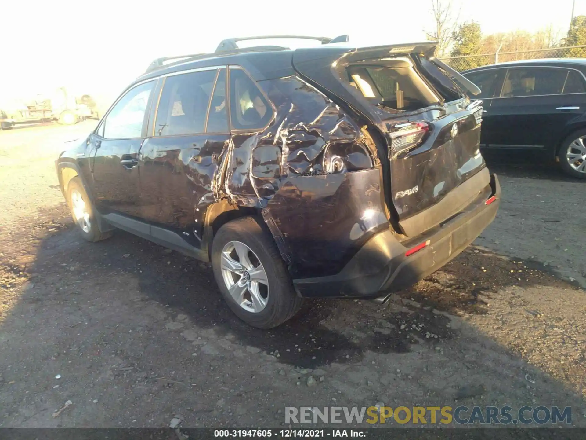 3 Фотография поврежденного автомобиля 2T3RWRFVXKW040887 TOYOTA RAV4 2019