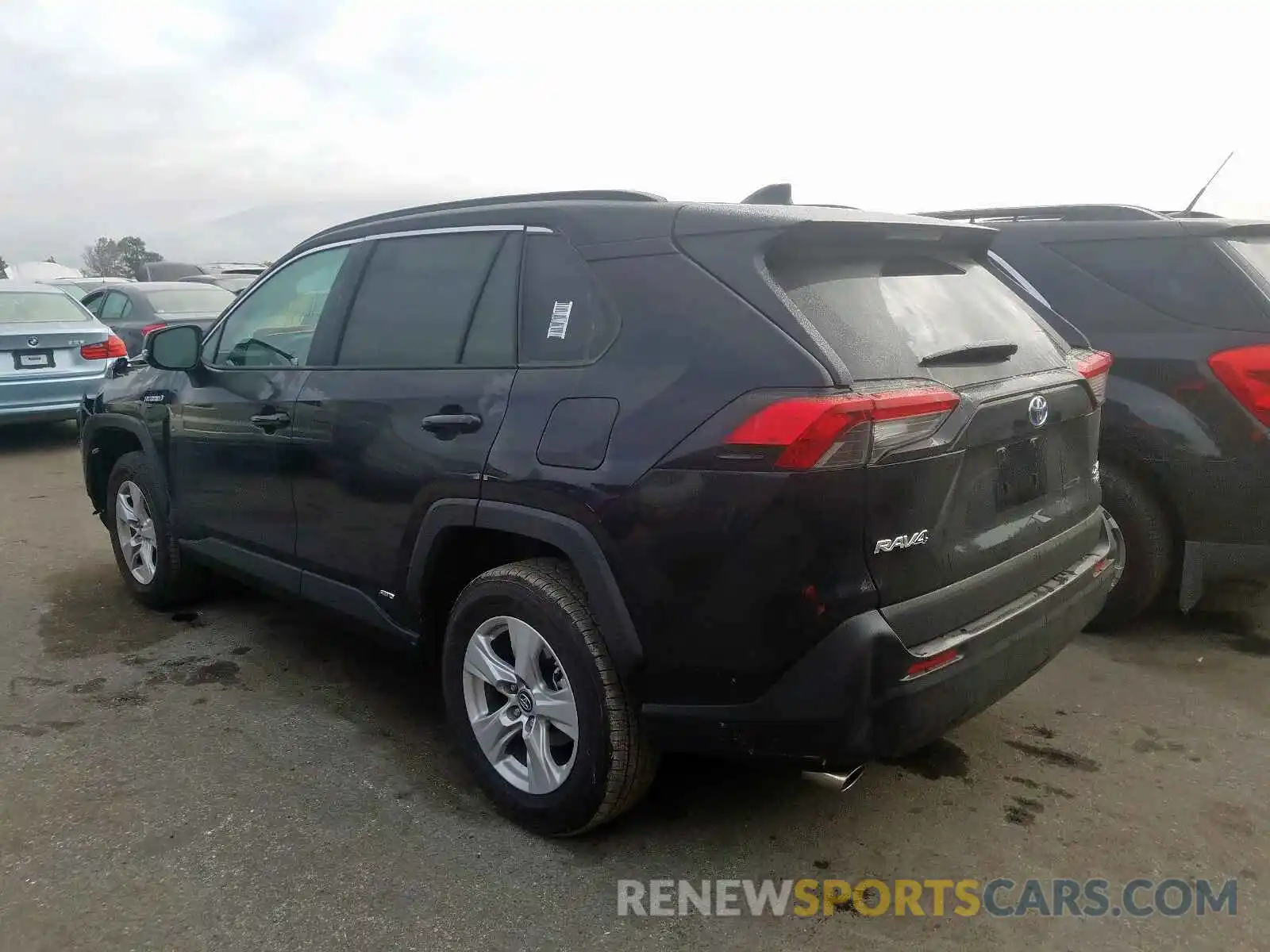 3 Photograph of a damaged car 2T3RWRFVXKW043207 TOYOTA RAV4 2019