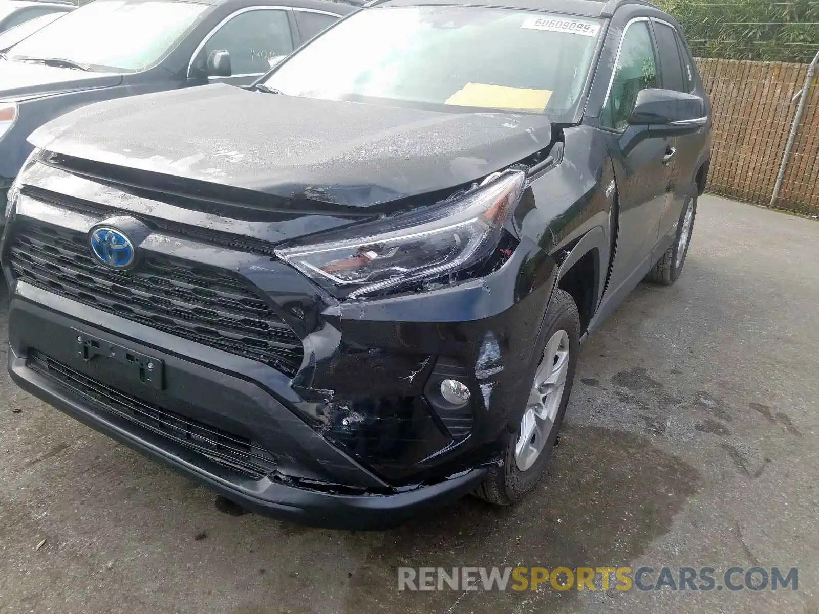 9 Photograph of a damaged car 2T3RWRFVXKW043207 TOYOTA RAV4 2019