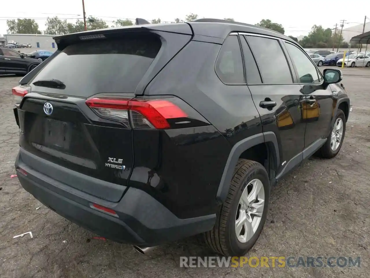 4 Photograph of a damaged car 2T3RWRFVXKW046415 TOYOTA RAV4 2019