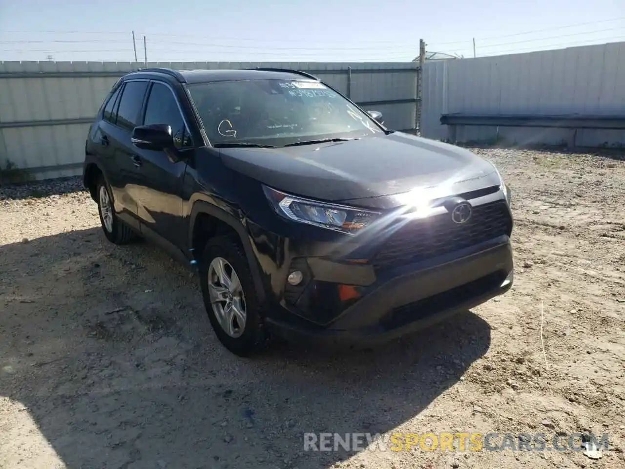 1 Photograph of a damaged car 2T3W1RFV0KC002085 TOYOTA RAV4 2019