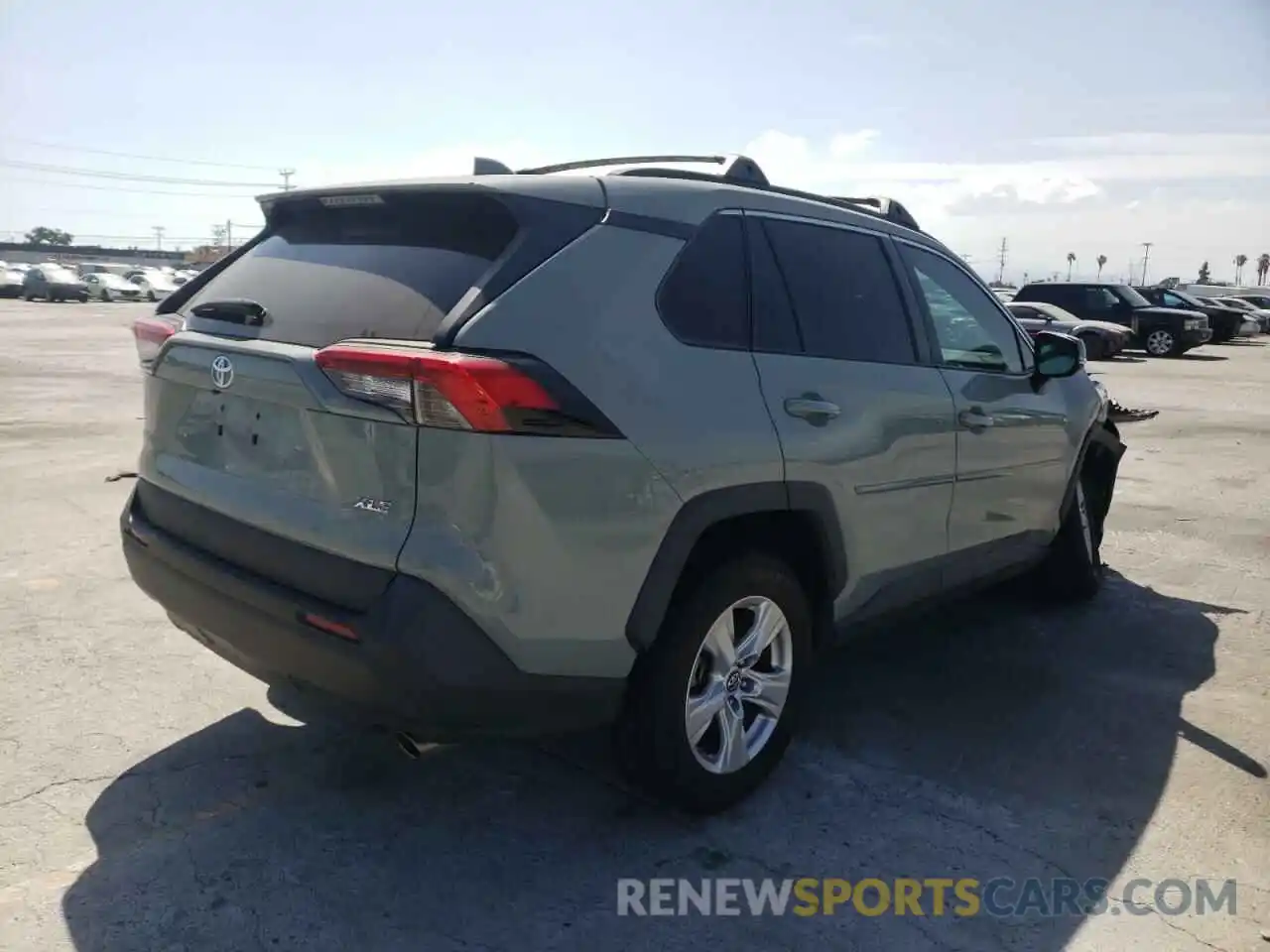 4 Фотография поврежденного автомобиля 2T3W1RFV0KC003589 TOYOTA RAV4 2019