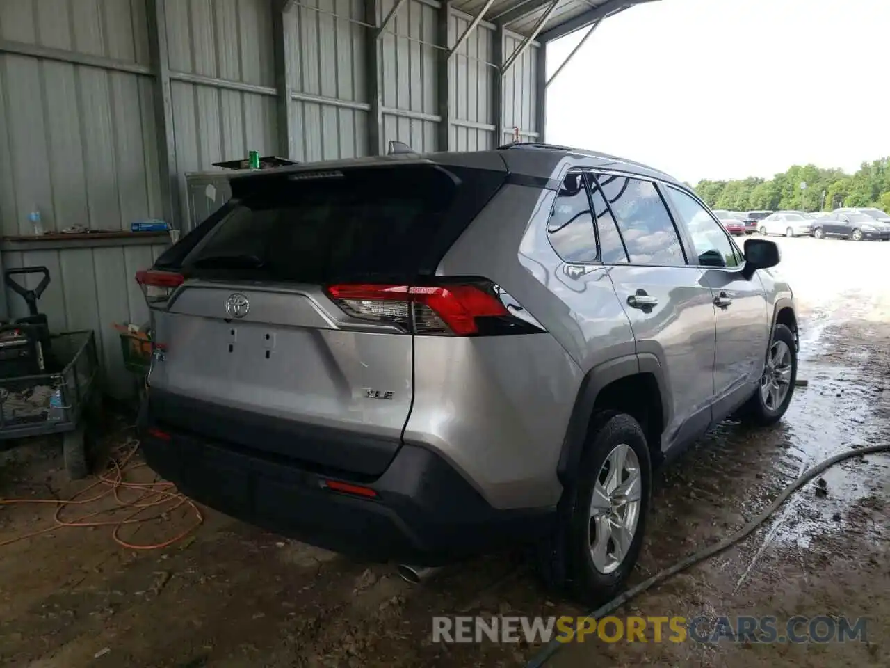 4 Photograph of a damaged car 2T3W1RFV0KC005410 TOYOTA RAV4 2019