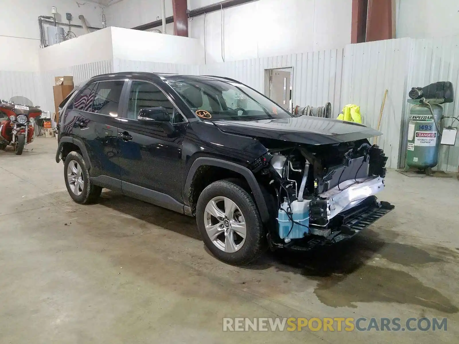 1 Photograph of a damaged car 2T3W1RFV0KC006380 TOYOTA RAV4 2019