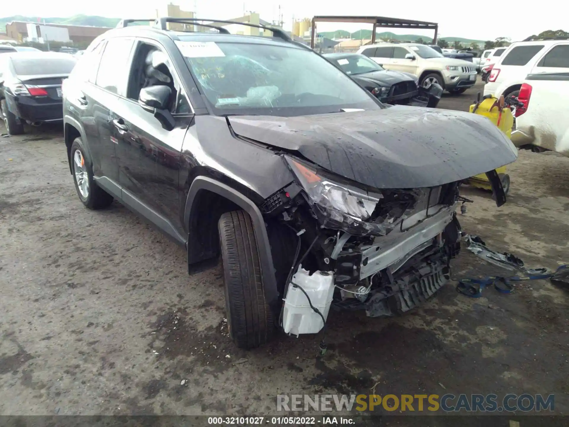 1 Photograph of a damaged car 2T3W1RFV0KC012714 TOYOTA RAV4 2019