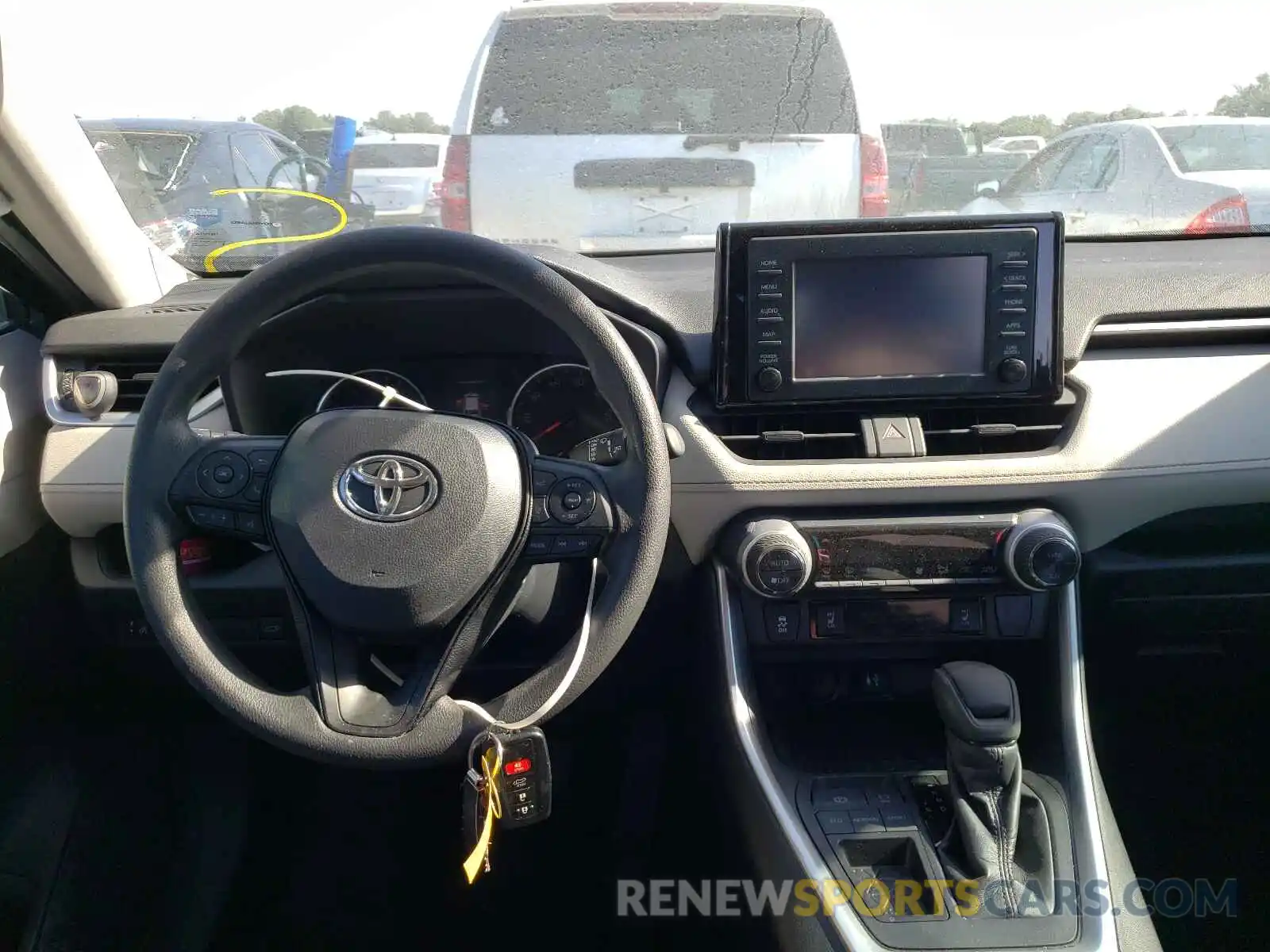 9 Photograph of a damaged car 2T3W1RFV0KC015015 TOYOTA RAV4 2019