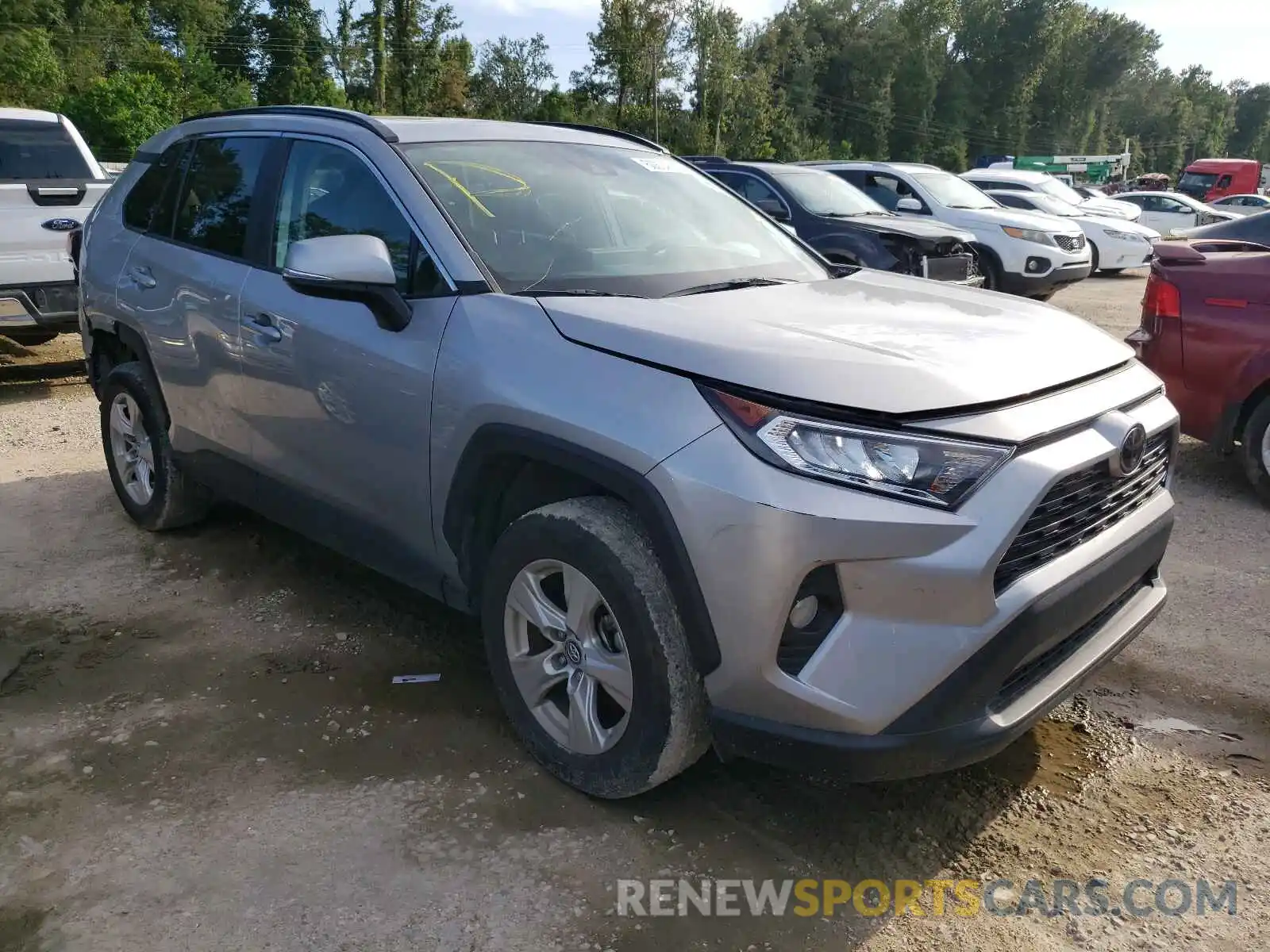 1 Photograph of a damaged car 2T3W1RFV0KC016679 TOYOTA RAV4 2019