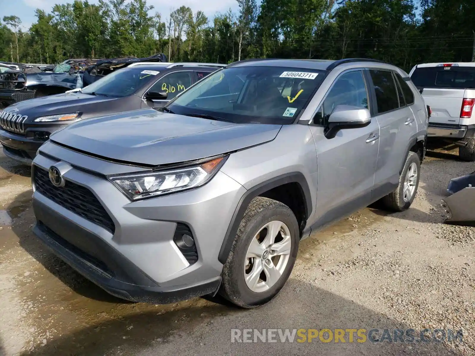 2 Photograph of a damaged car 2T3W1RFV0KC016679 TOYOTA RAV4 2019