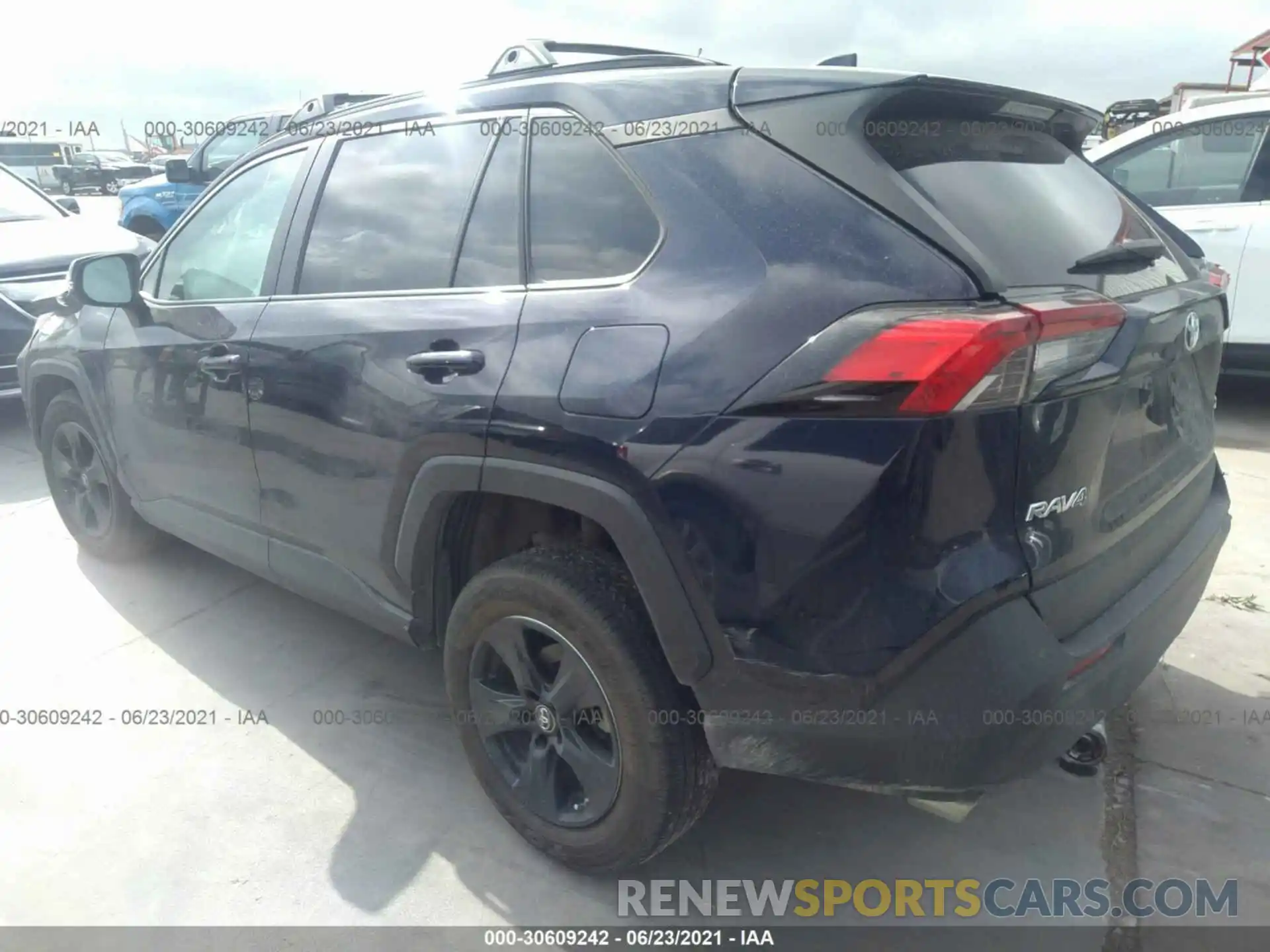 3 Photograph of a damaged car 2T3W1RFV0KC018531 TOYOTA RAV4 2019