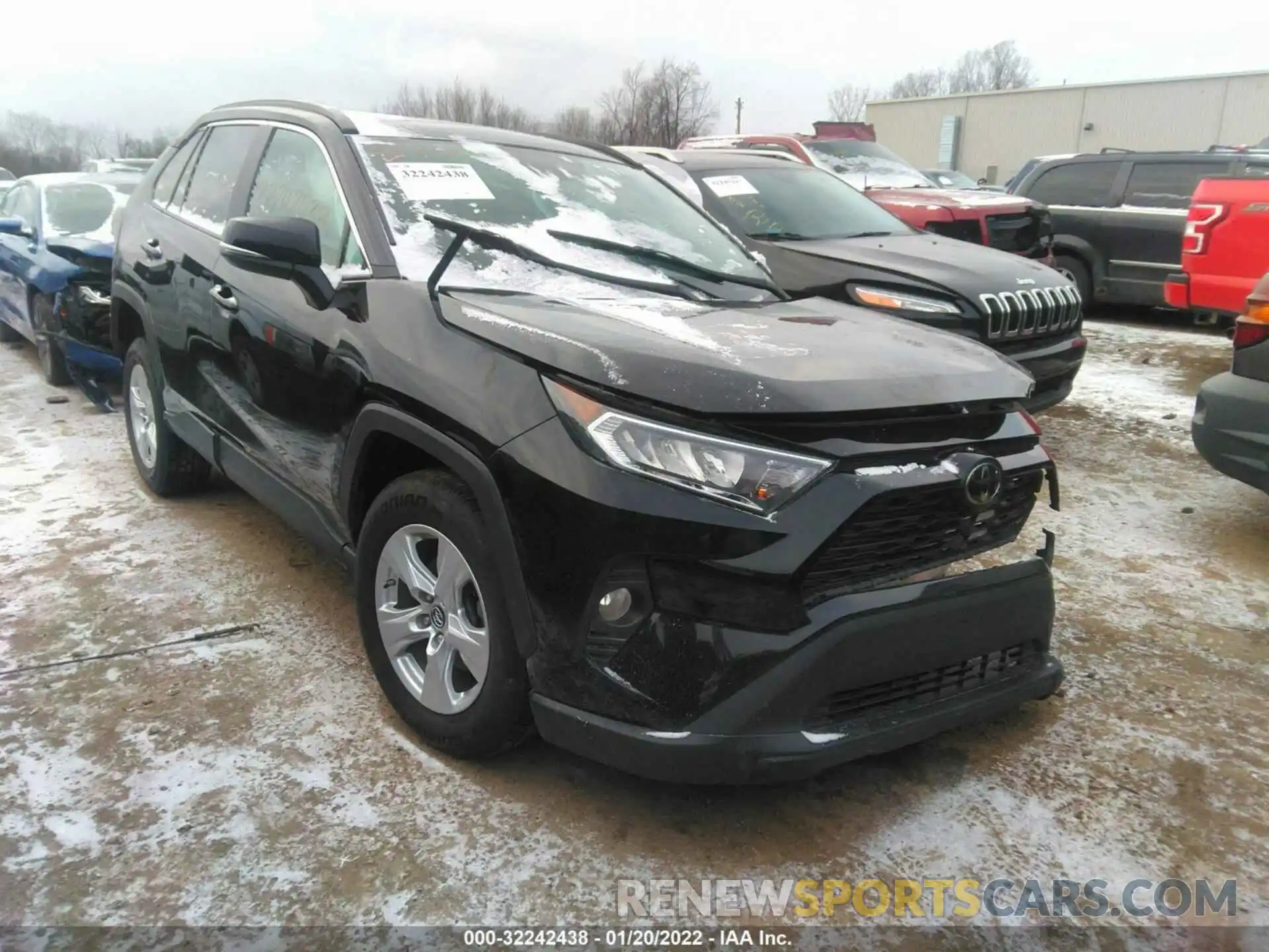 1 Фотография поврежденного автомобиля 2T3W1RFV0KC023437 TOYOTA RAV4 2019