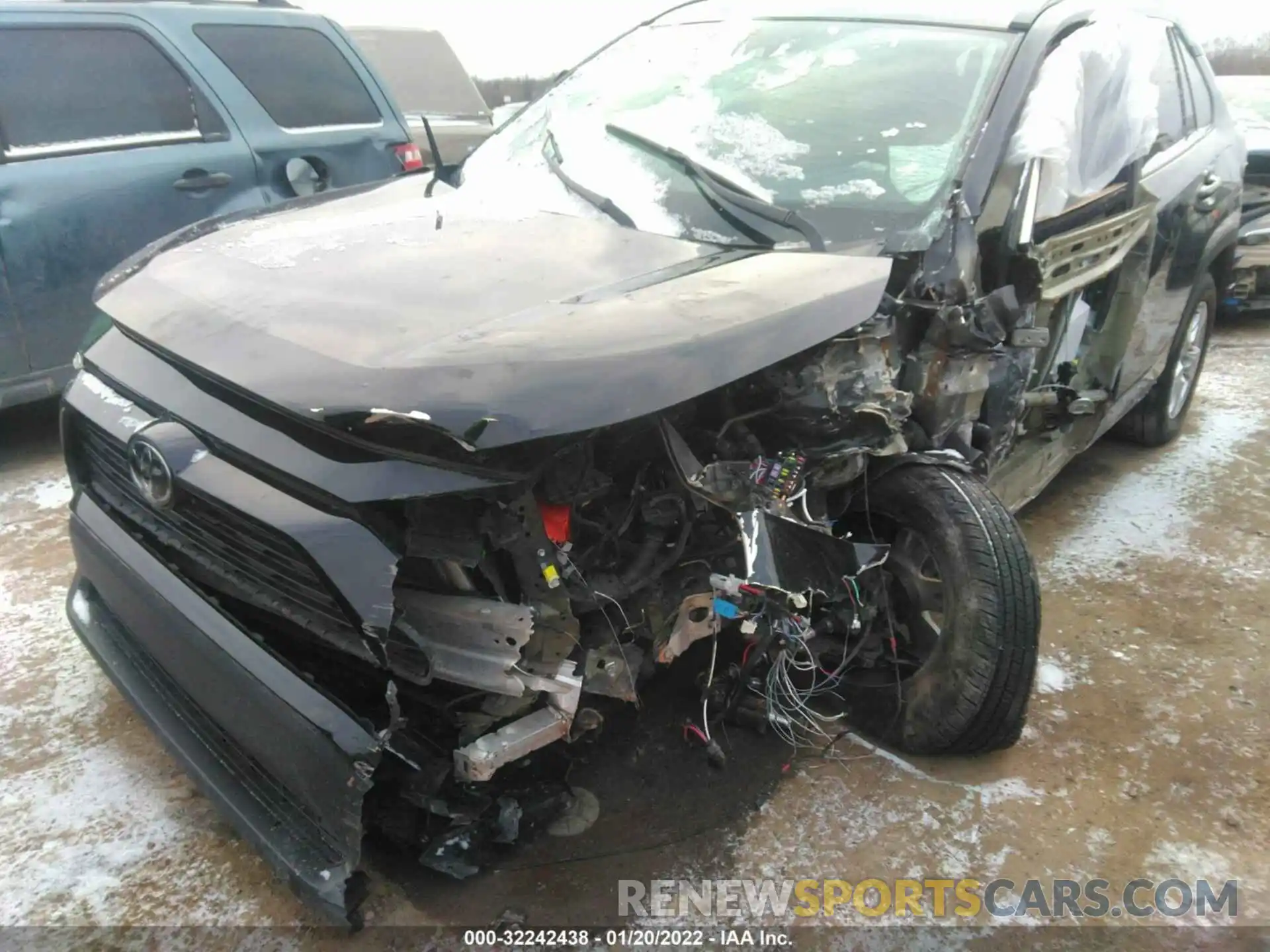 6 Photograph of a damaged car 2T3W1RFV0KC023437 TOYOTA RAV4 2019