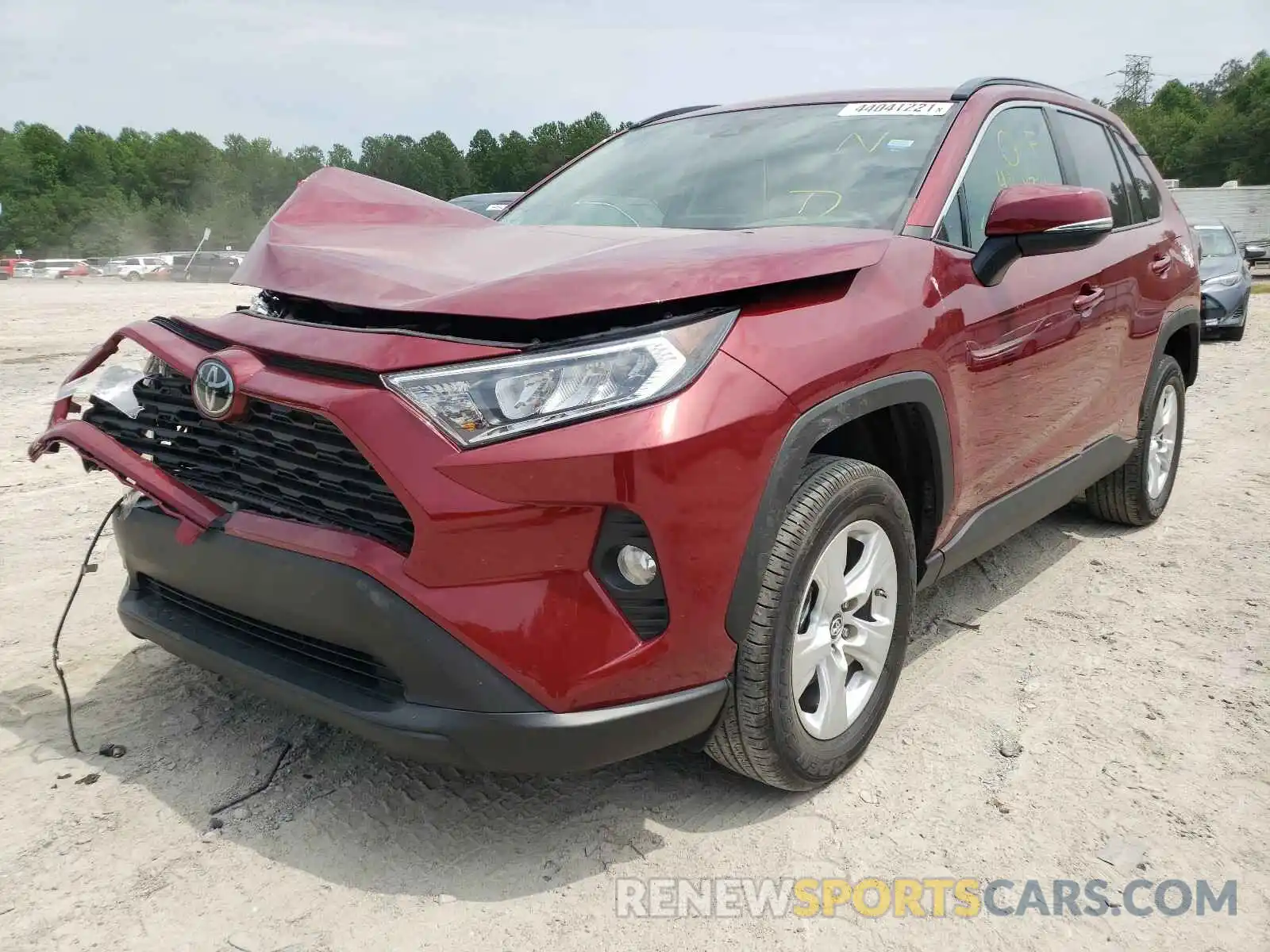 2 Photograph of a damaged car 2T3W1RFV0KC023910 TOYOTA RAV4 2019