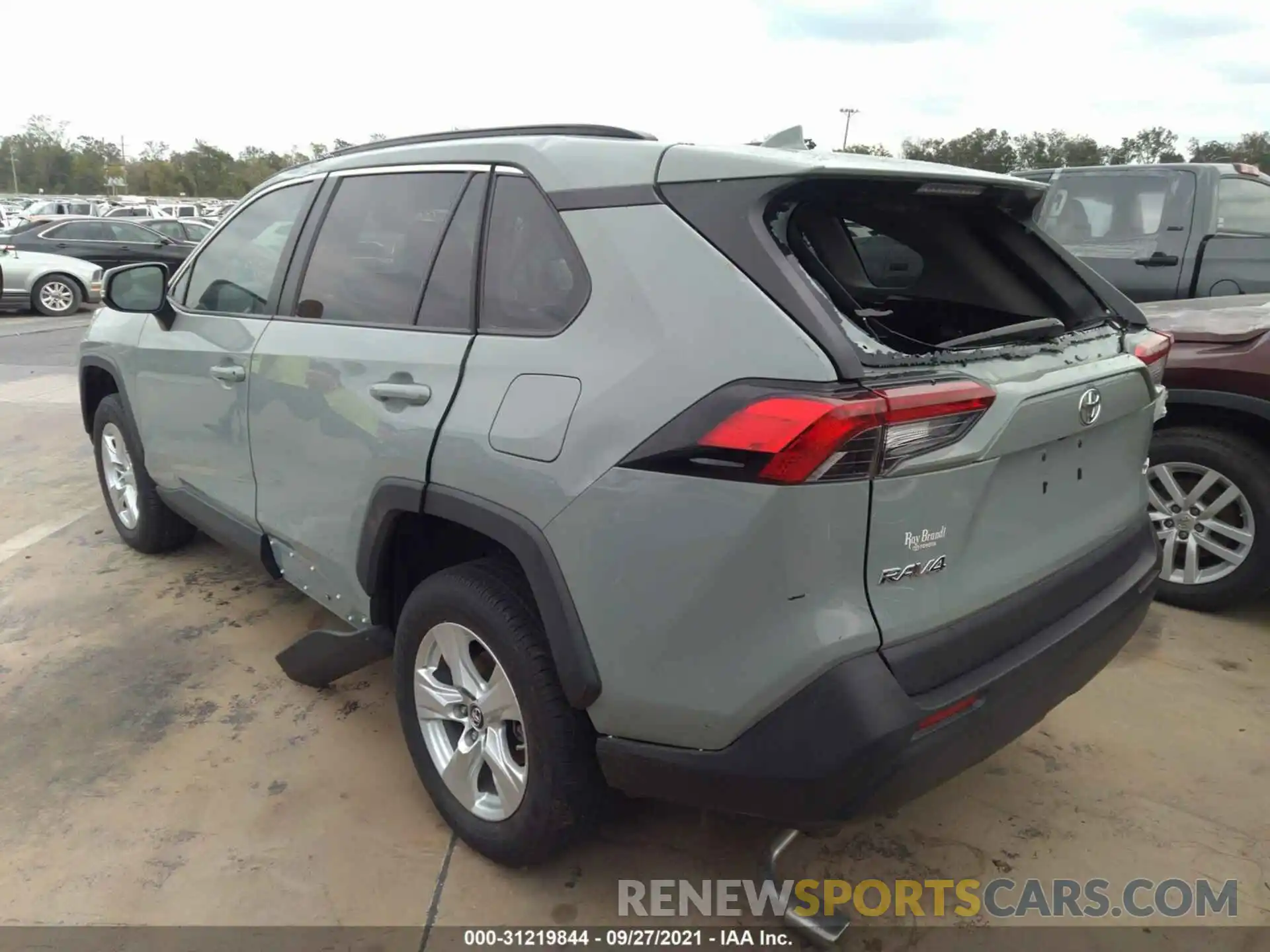 3 Photograph of a damaged car 2T3W1RFV0KC024457 TOYOTA RAV4 2019