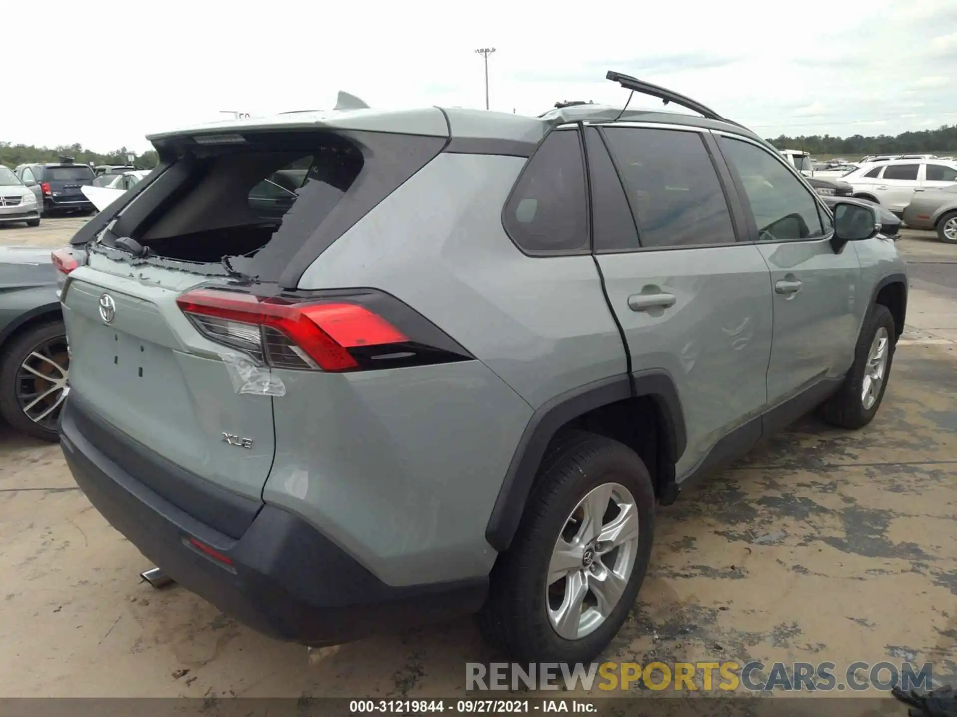 4 Photograph of a damaged car 2T3W1RFV0KC024457 TOYOTA RAV4 2019