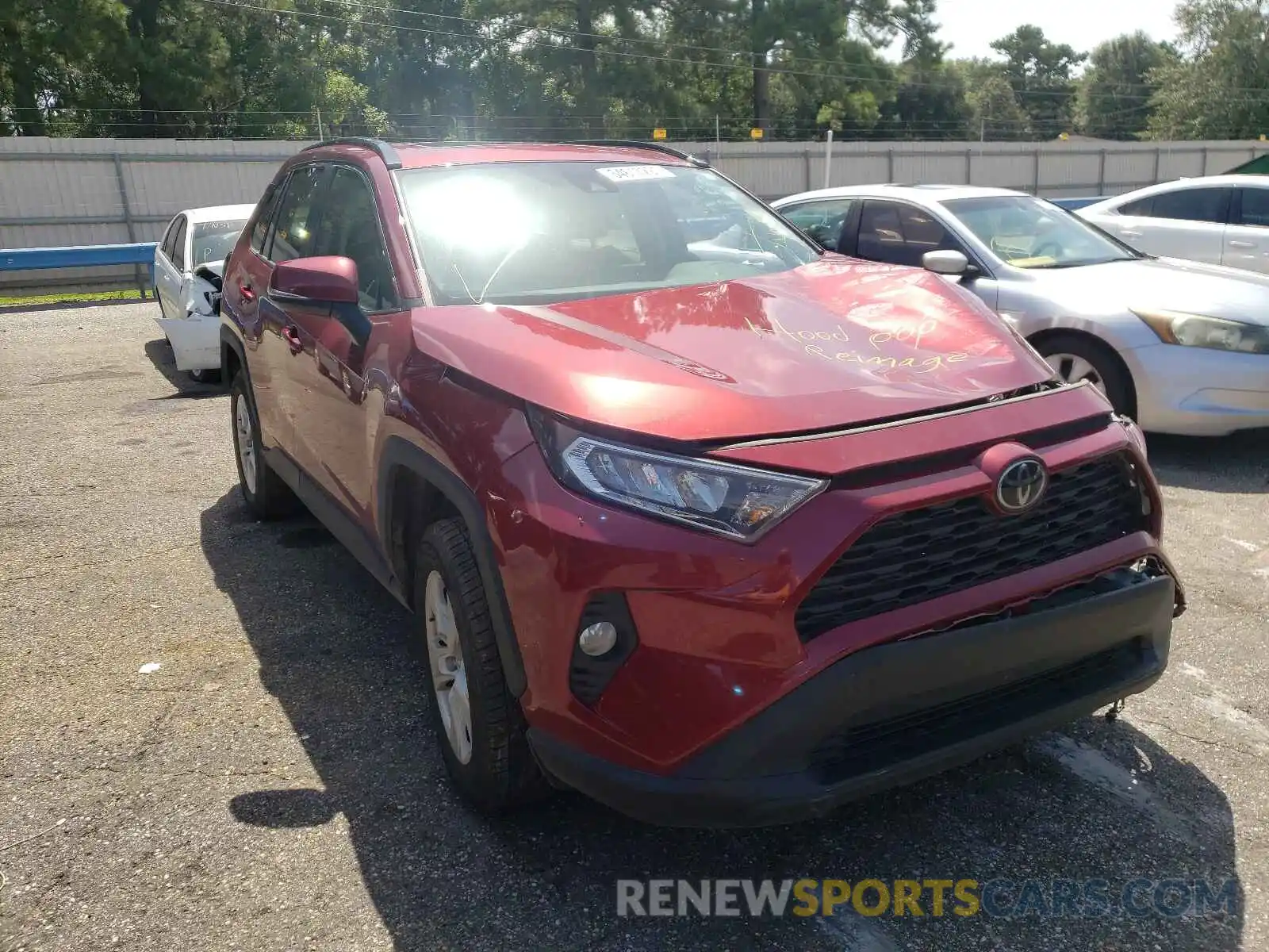 1 Photograph of a damaged car 2T3W1RFV0KC025575 TOYOTA RAV4 2019