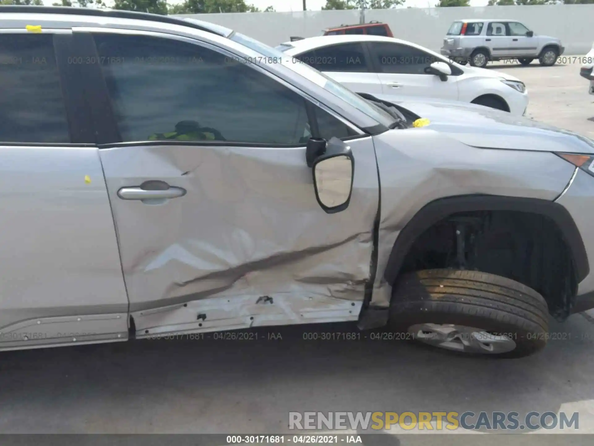 6 Photograph of a damaged car 2T3W1RFV0KC032106 TOYOTA RAV4 2019