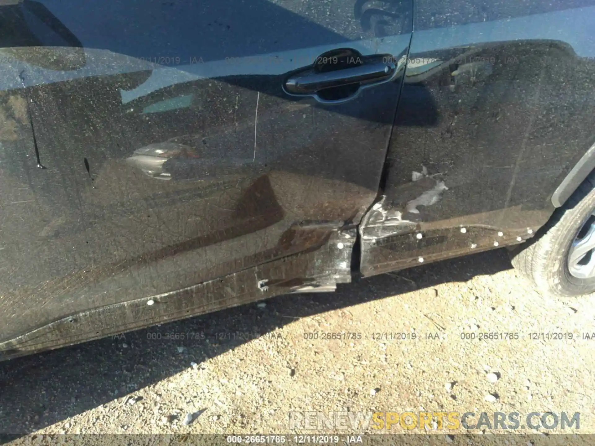 6 Photograph of a damaged car 2T3W1RFV0KW007186 TOYOTA RAV4 2019