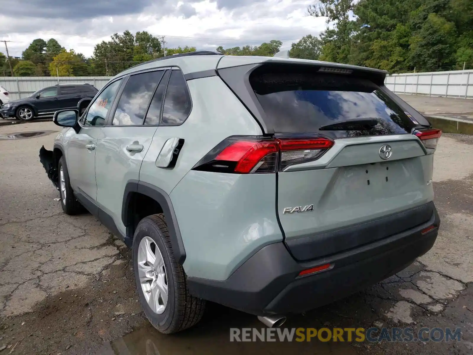 3 Photograph of a damaged car 2T3W1RFV0KW009892 TOYOTA RAV4 2019