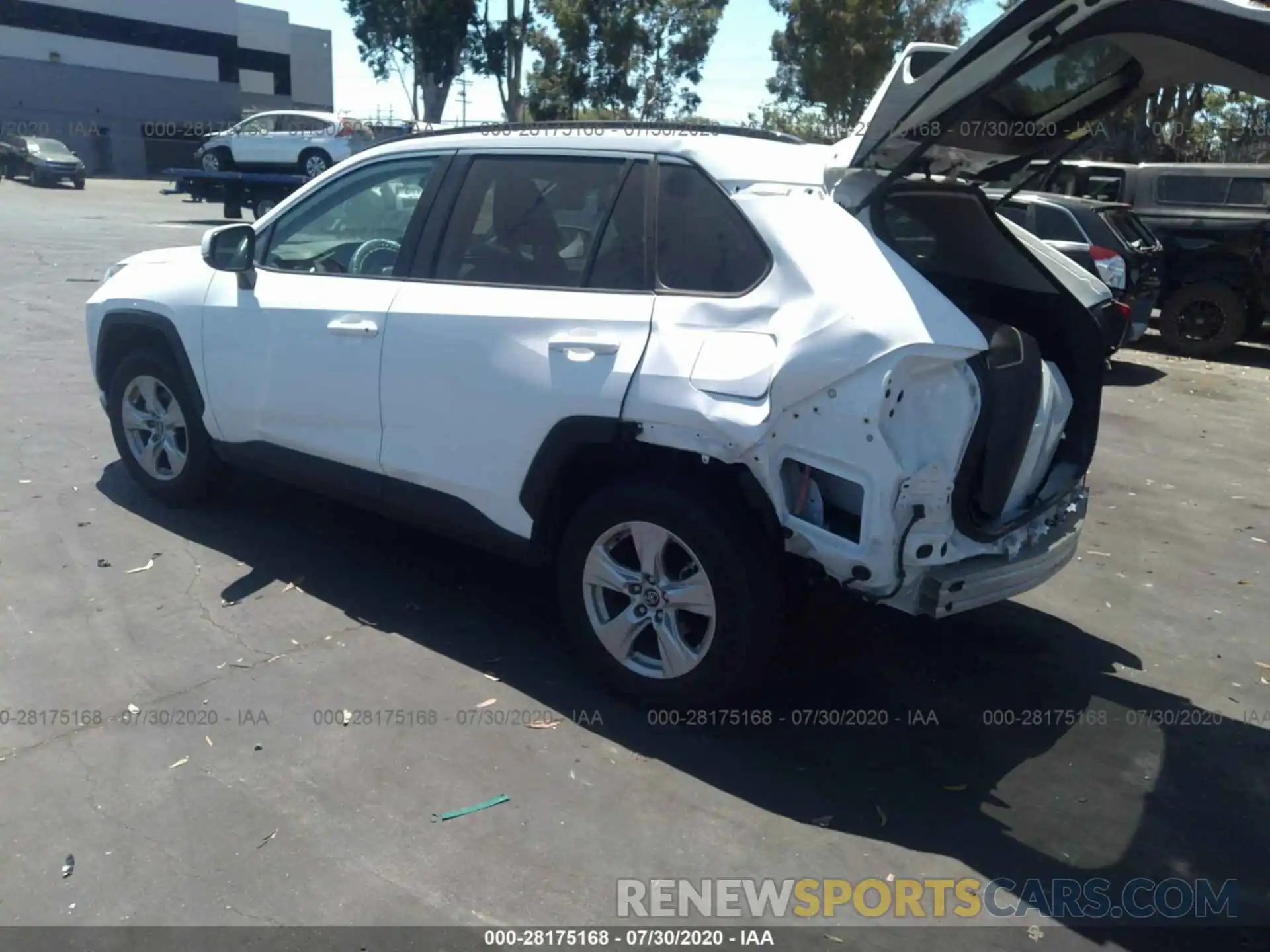 3 Photograph of a damaged car 2T3W1RFV0KW017538 TOYOTA RAV4 2019