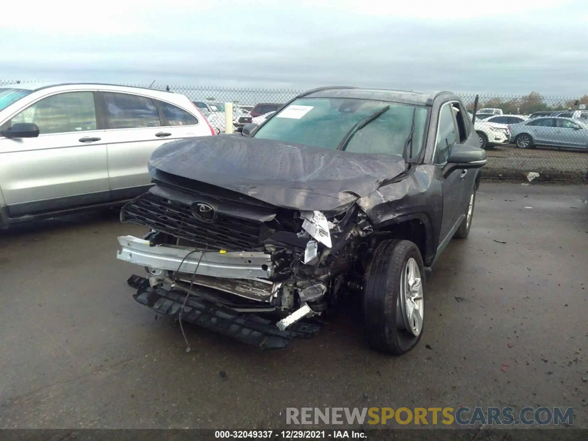 6 Photograph of a damaged car 2T3W1RFV0KW022514 TOYOTA RAV4 2019