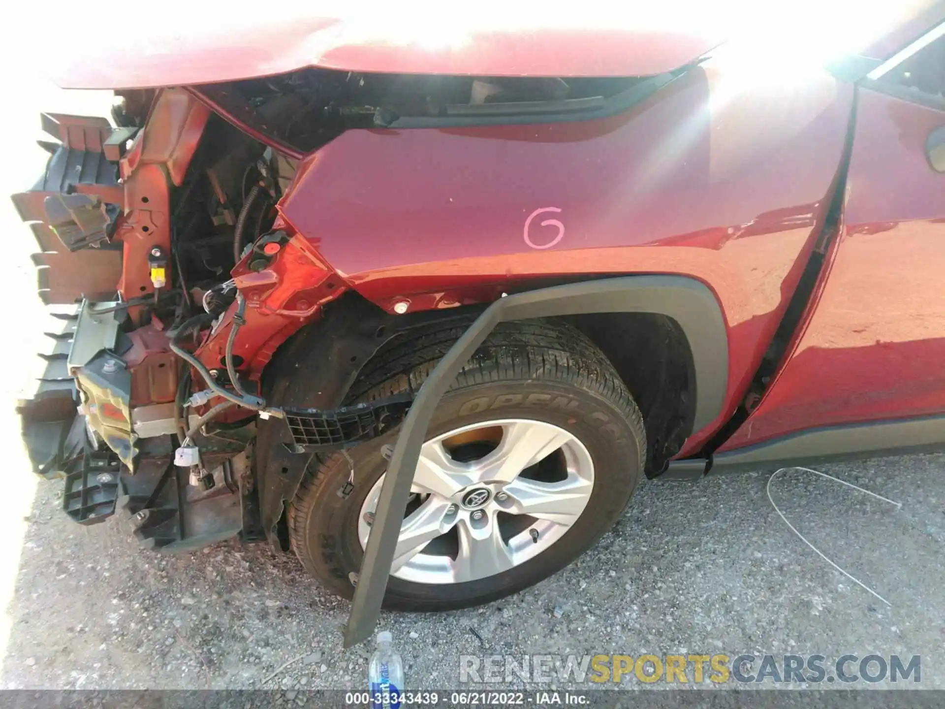 12 Photograph of a damaged car 2T3W1RFV0KW029544 TOYOTA RAV4 2019