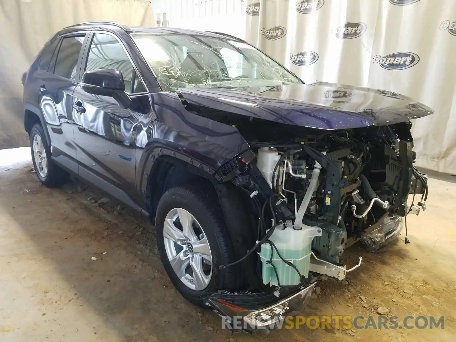 1 Photograph of a damaged car 2T3W1RFV0KW031441 TOYOTA RAV4 2019