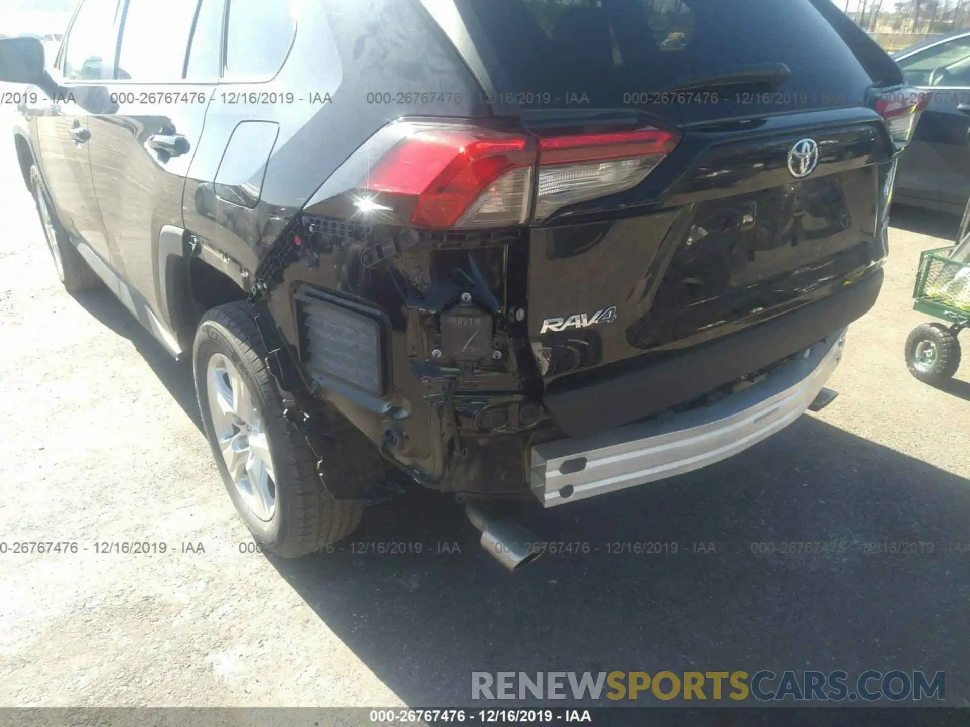 6 Photograph of a damaged car 2T3W1RFV0KW031956 TOYOTA RAV4 2019