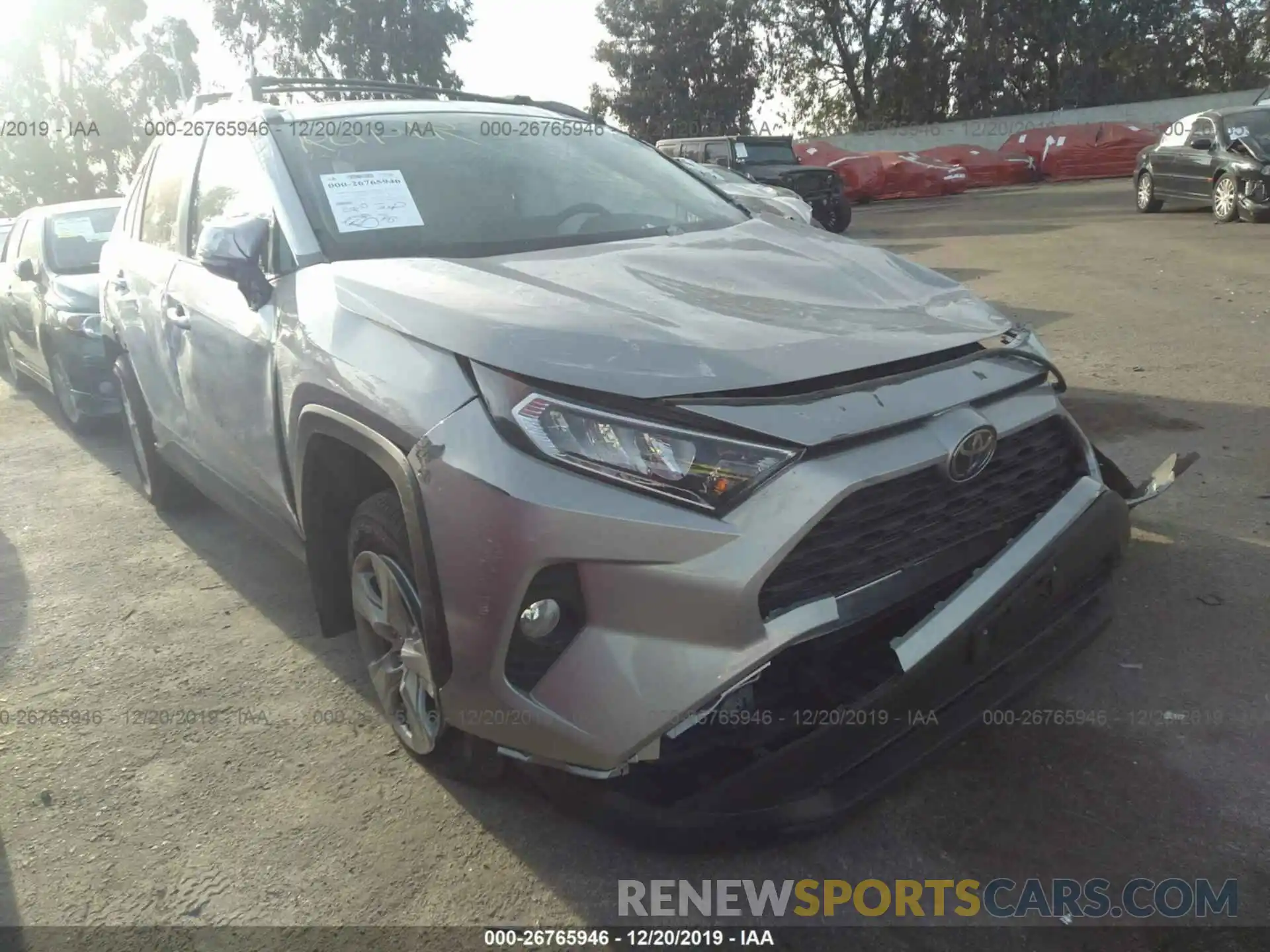 1 Photograph of a damaged car 2T3W1RFV0KW040964 TOYOTA RAV4 2019