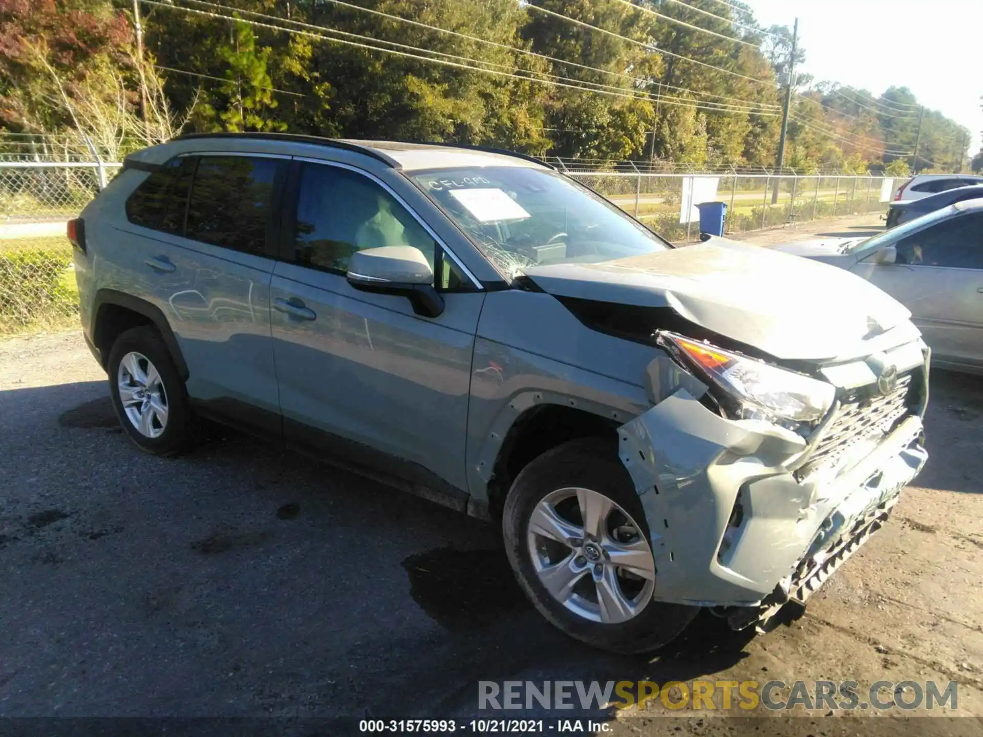 1 Photograph of a damaged car 2T3W1RFV0KW052550 TOYOTA RAV4 2019