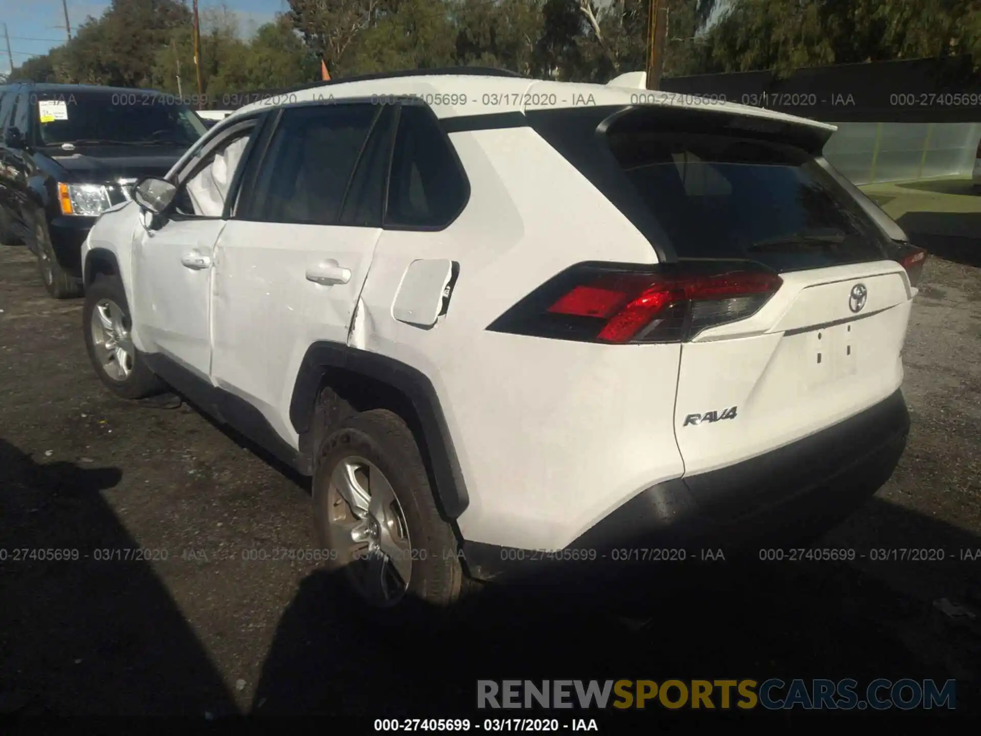 3 Фотография поврежденного автомобиля 2T3W1RFV1KC003584 TOYOTA RAV4 2019