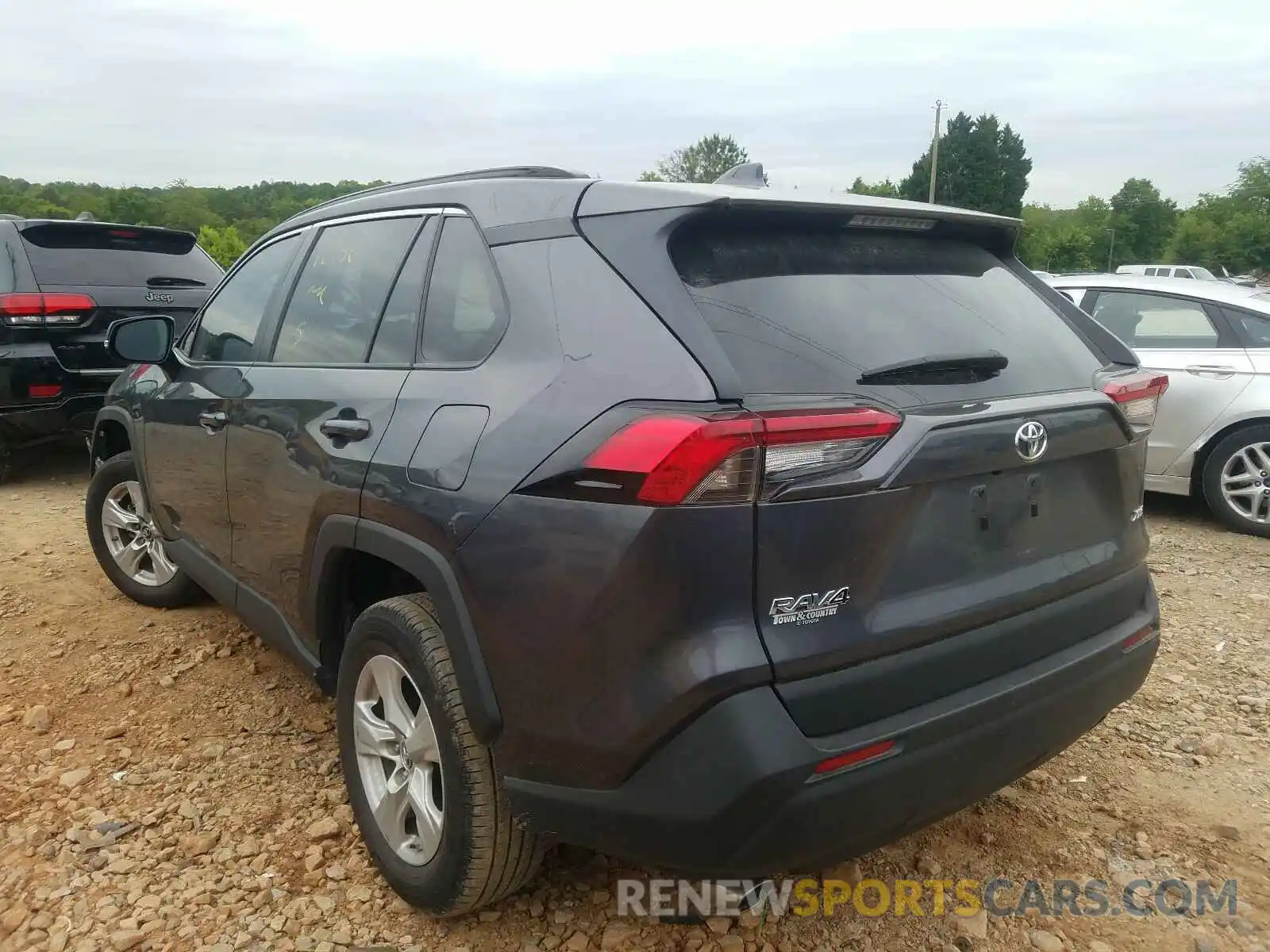 3 Photograph of a damaged car 2T3W1RFV1KC005061 TOYOTA RAV4 2019