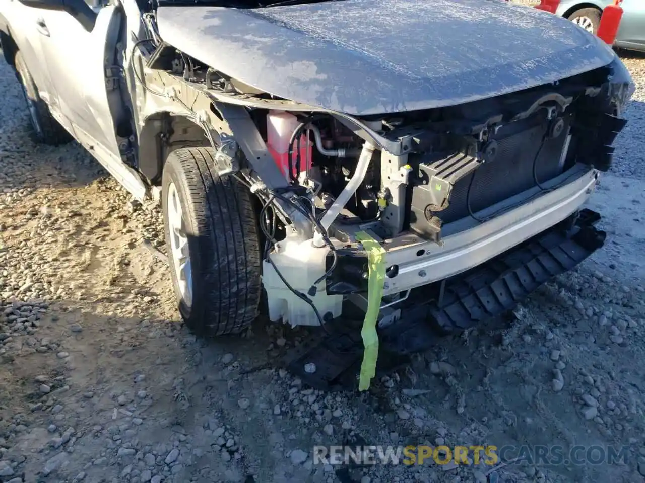 9 Photograph of a damaged car 2T3W1RFV1KC013290 TOYOTA RAV4 2019