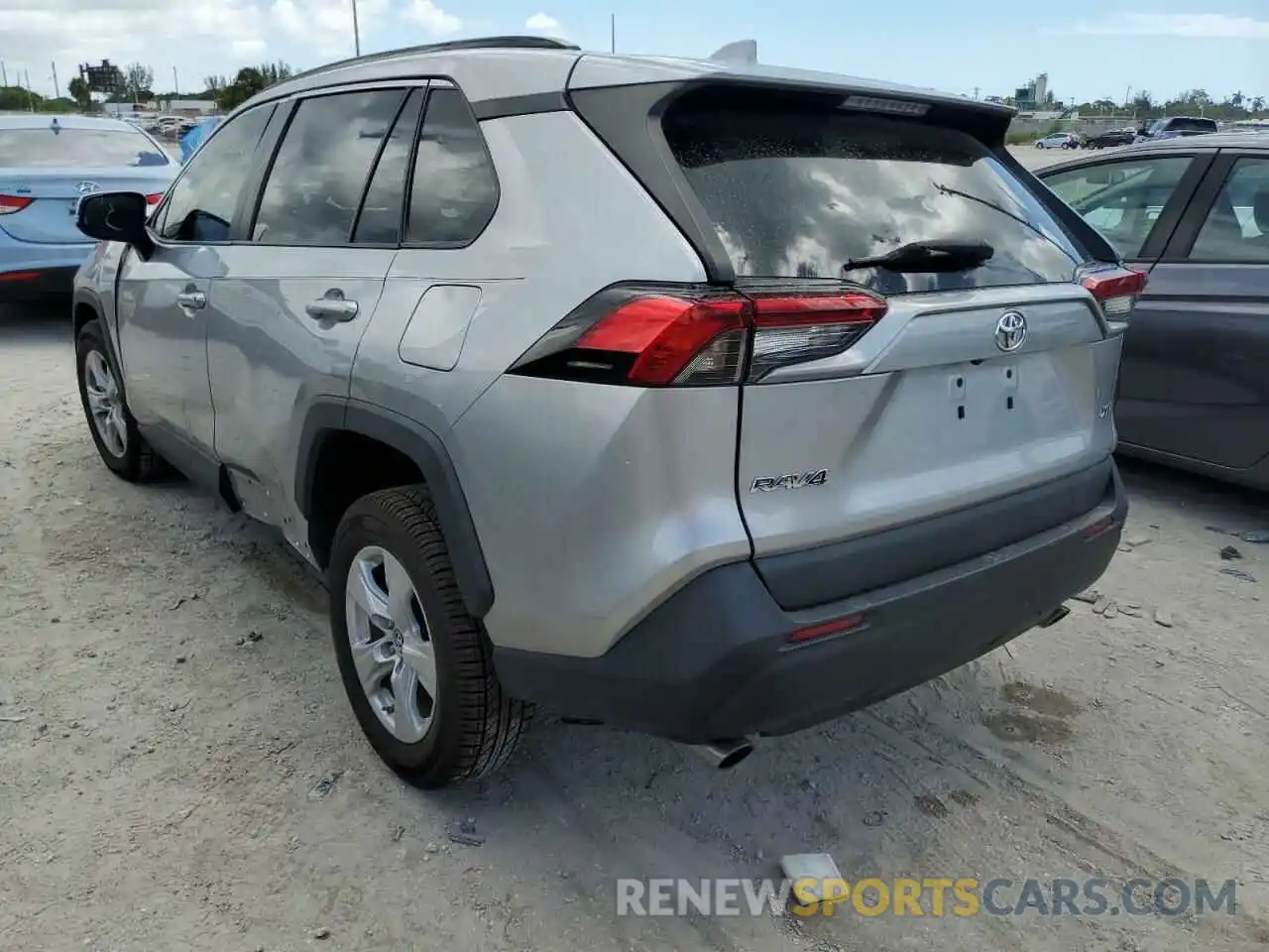 3 Photograph of a damaged car 2T3W1RFV1KC013774 TOYOTA RAV4 2019