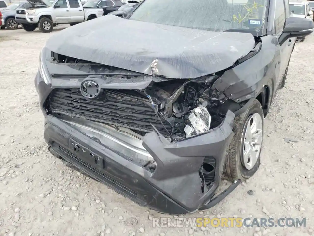 9 Photograph of a damaged car 2T3W1RFV1KC016917 TOYOTA RAV4 2019