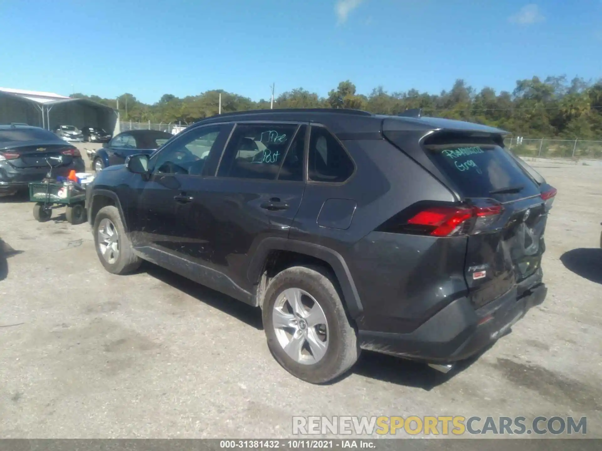 3 Photograph of a damaged car 2T3W1RFV1KC017257 TOYOTA RAV4 2019