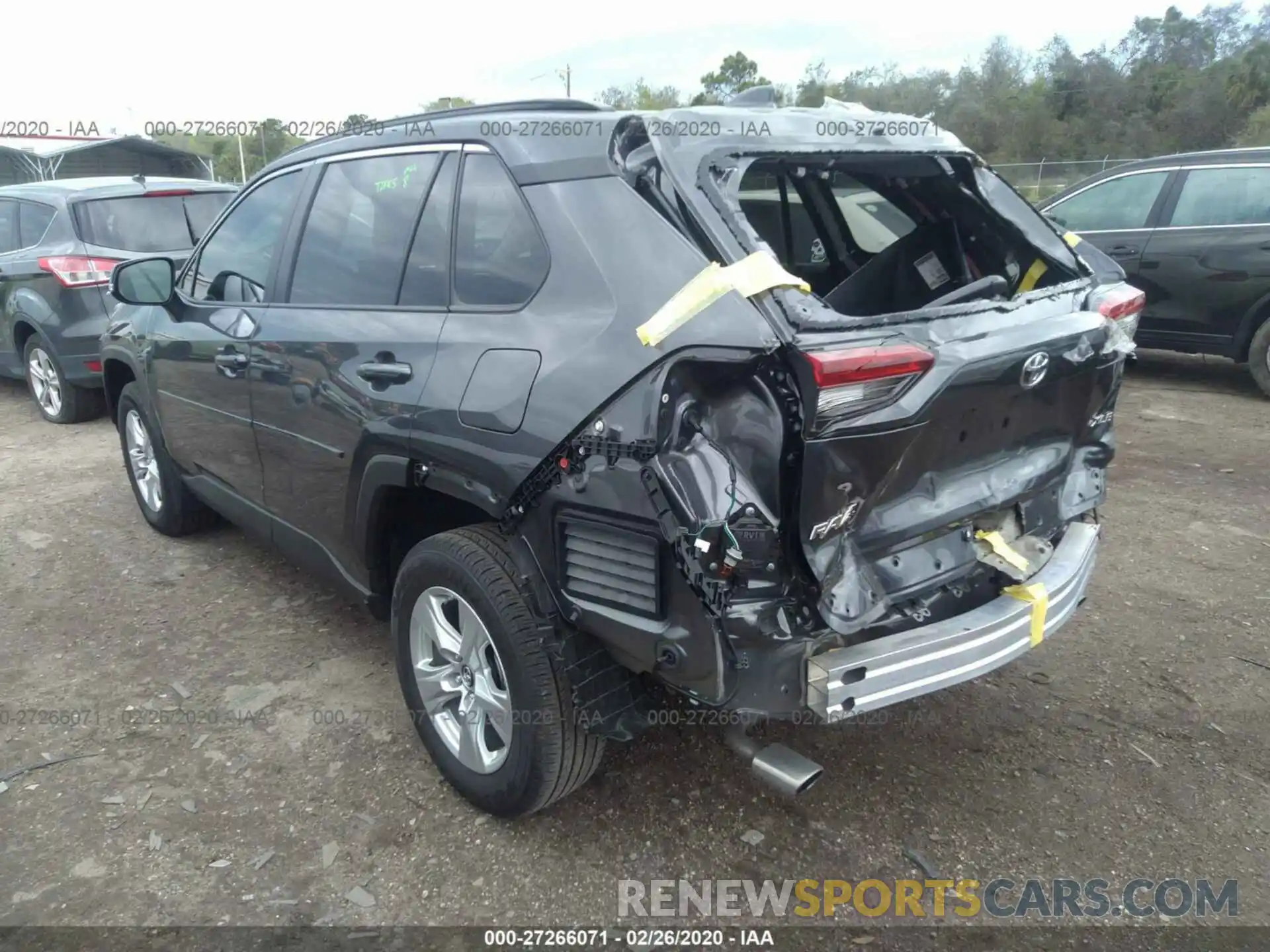 3 Фотография поврежденного автомобиля 2T3W1RFV1KC017534 TOYOTA RAV4 2019